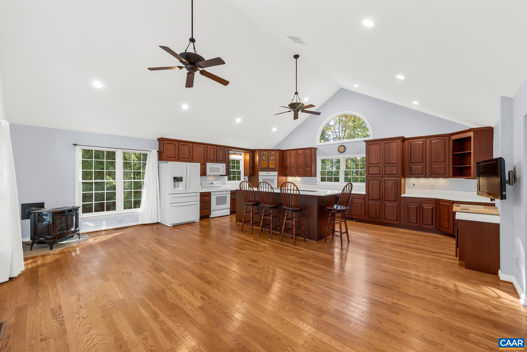 686 E F ST, ELKTON, Virginia 22827, 4 Bedrooms Bedrooms, ,2 BathroomsBathrooms,Residential,686 E F ST,683167 MLS # 683167 686 E F ST, ELKTON, Virginia 22827, 4 Bedrooms Bedrooms, ,2 BathroomsBathrooms,Residential,686 E F ST,683167 MLS # 683167