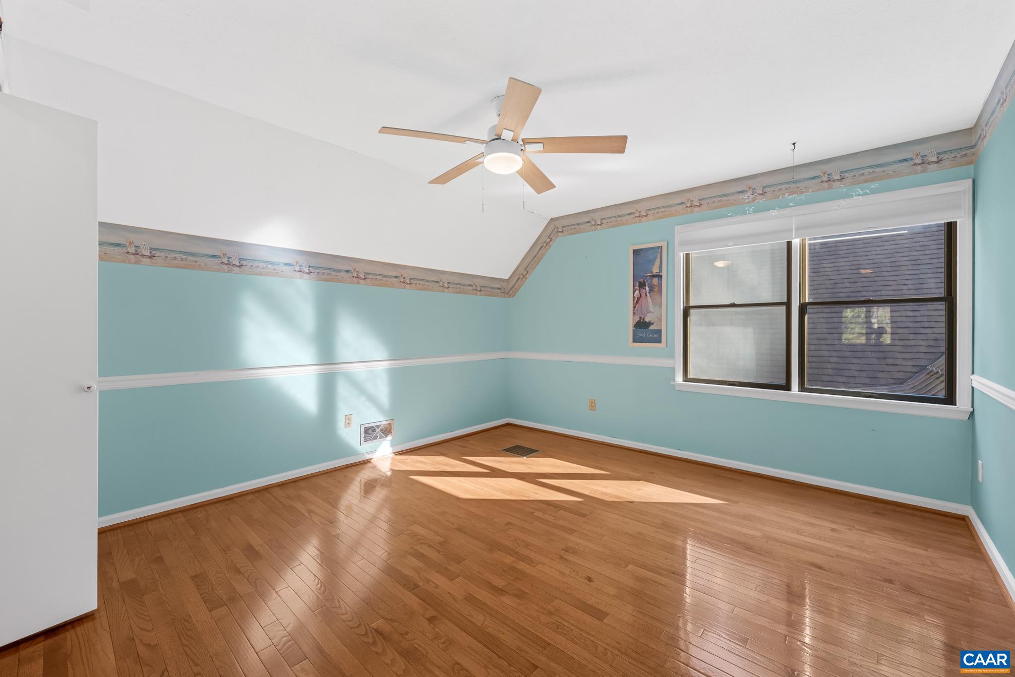 686 E F ST, ELKTON, Virginia 22827, 4 Bedrooms Bedrooms, ,2 BathroomsBathrooms,Residential,686 E F ST,683167 MLS # 683167 686 E F ST, ELKTON, Virginia 22827, 4 Bedrooms Bedrooms, ,2 BathroomsBathrooms,Residential,686 E F ST,683167 MLS # 683167