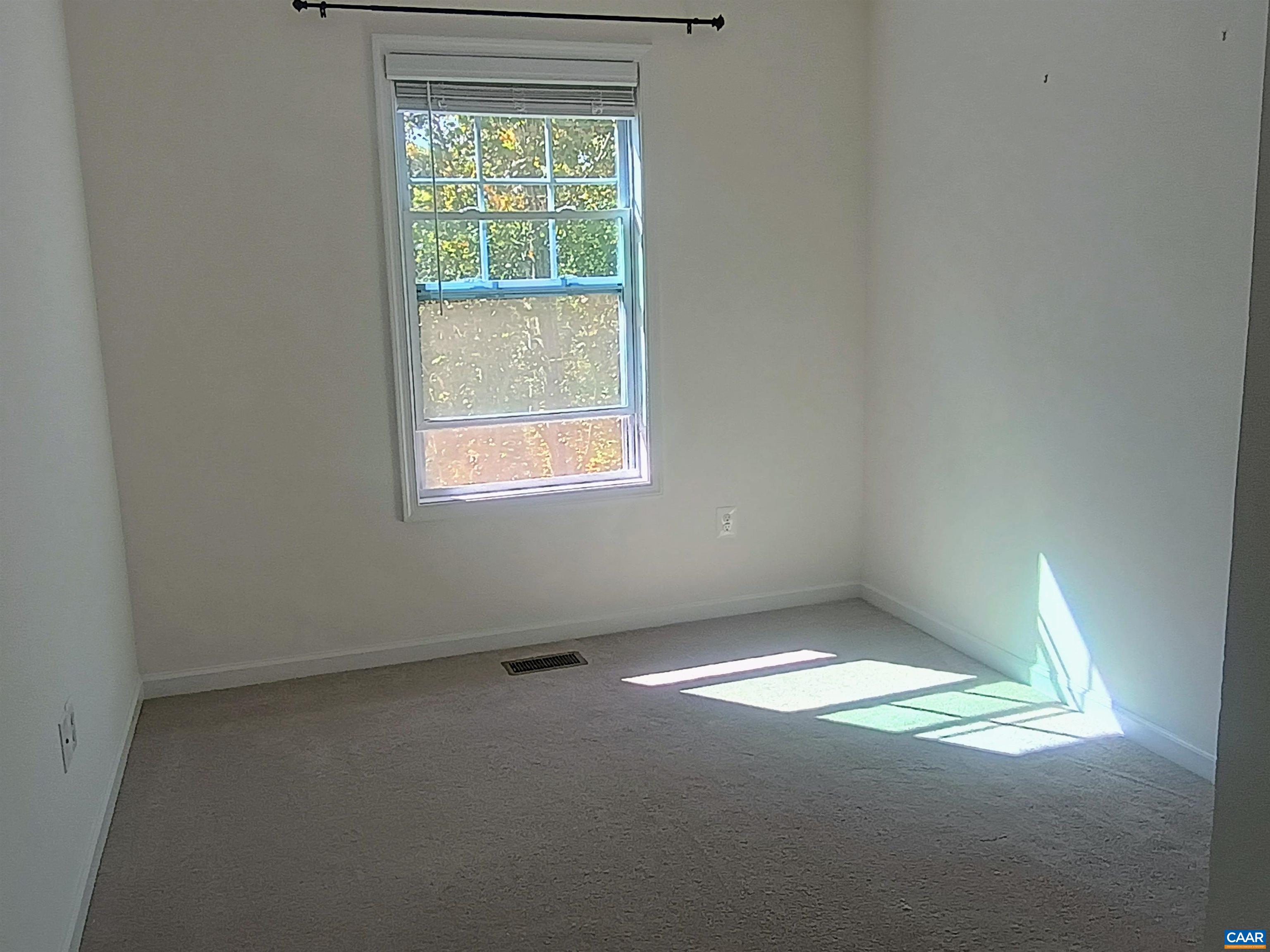 152 LONGWOOD DR, CHARLOTTESVILLE, Virginia 22903, 3 Bedrooms Bedrooms, ,2 BathroomsBathrooms,Residential,152 LONGWOOD DR,682902 MLS # 682902 152 LONGWOOD DR, CHARLOTTESVILLE, Virginia 22903, 3 Bedrooms Bedrooms, ,2 BathroomsBathrooms,Residential,152 LONGWOOD DR,682902 MLS # 682902