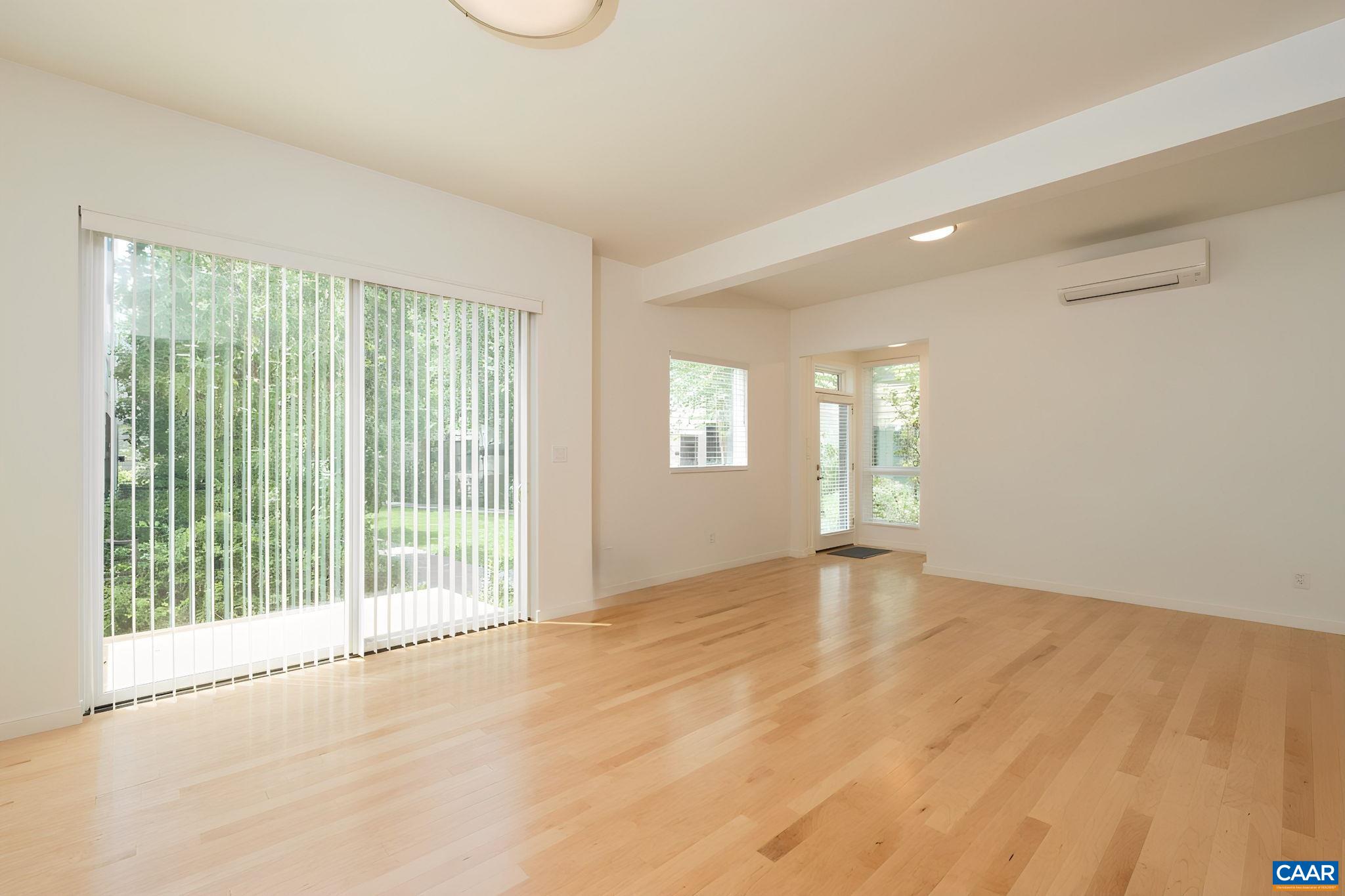 1130 E HIGH ST, CHARLOTTESVILLE, Virginia 22902, 2 Bedrooms Bedrooms, ,2 BathroomsBathrooms,Residential,1130 E HIGH ST,683041 MLS # 683041
