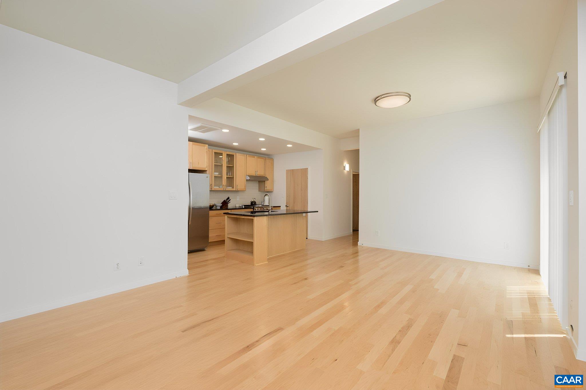 1130 E HIGH ST, CHARLOTTESVILLE, Virginia 22902, 2 Bedrooms Bedrooms, ,2 BathroomsBathrooms,Residential,1130 E HIGH ST,683041 MLS # 683041