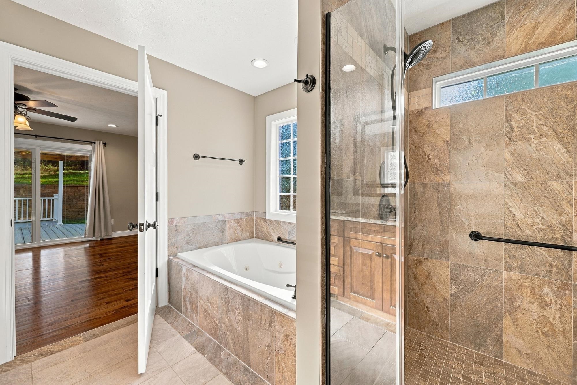 418 COLLINSWOOD DR, STAUNTON, Virginia 22401, 4 Bedrooms Bedrooms, ,3 BathroomsBathrooms,Residential,End unit townhome, double driveway, high-end finis,418 COLLINSWOOD DR,683182 MLS # 683182