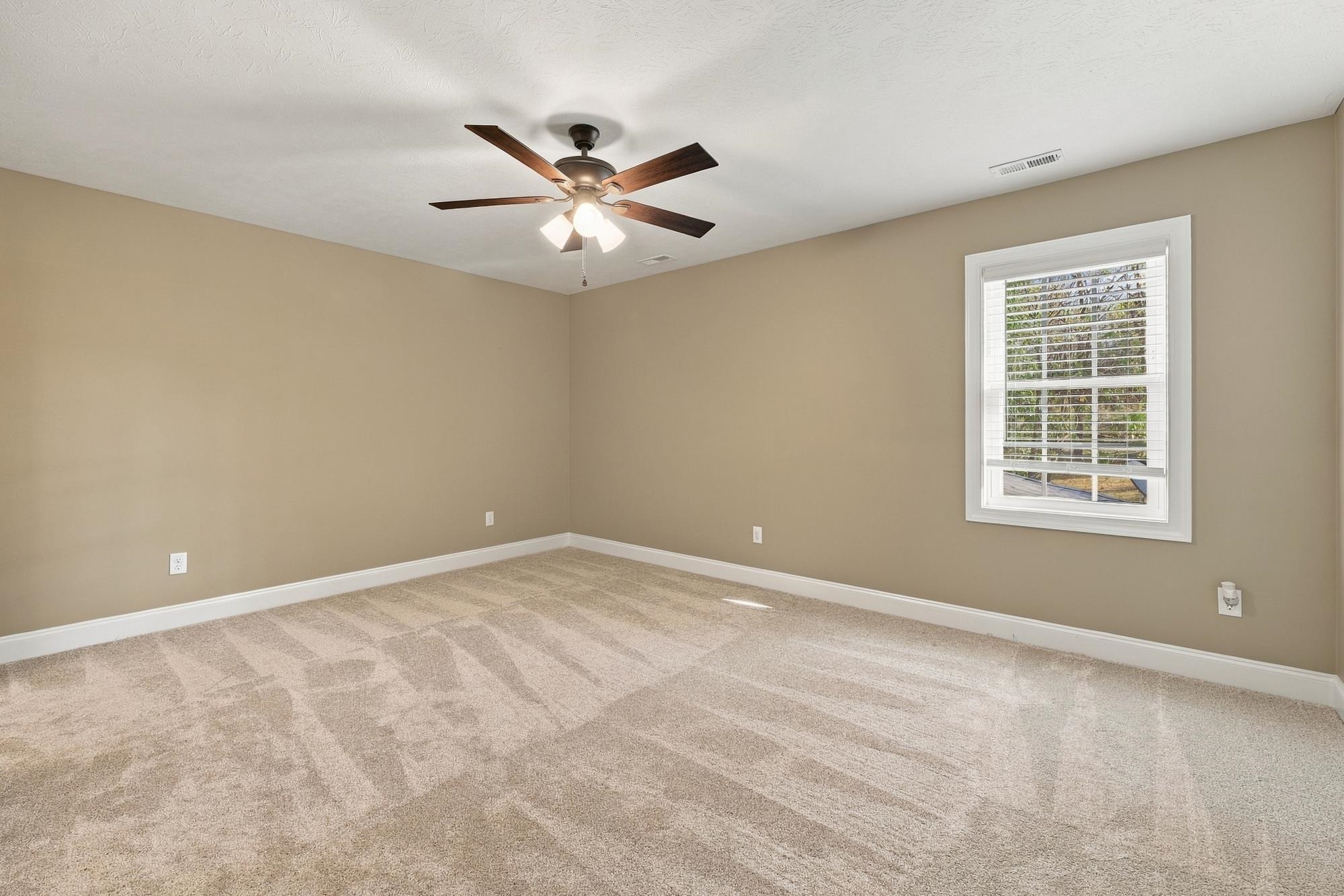 418 COLLINSWOOD DR, STAUNTON, Virginia 22401, 4 Bedrooms Bedrooms, ,3 BathroomsBathrooms,Residential,End unit townhome, double driveway, high-end finis,418 COLLINSWOOD DR,683182 MLS # 683182