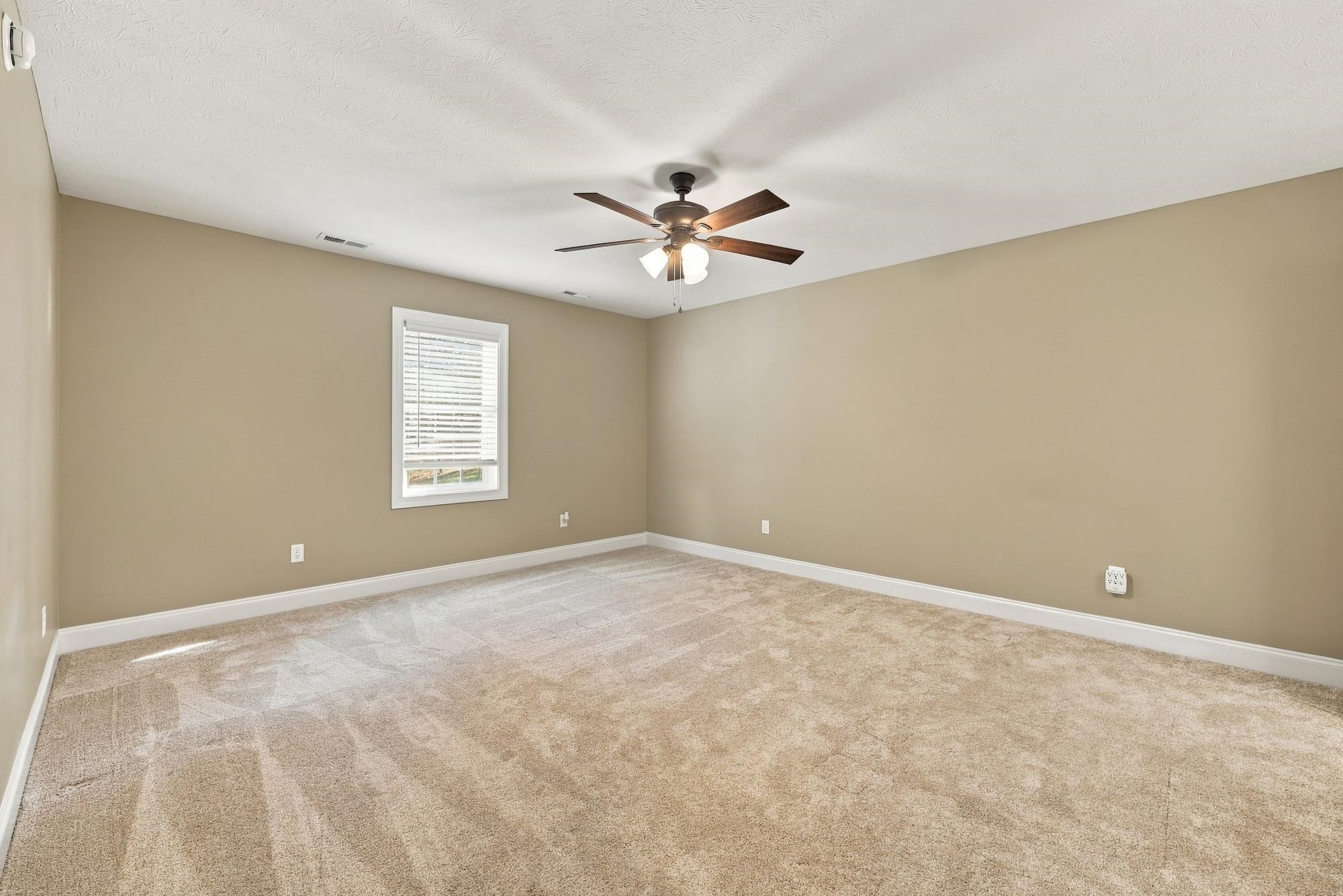 418 COLLINSWOOD DR, STAUNTON, Virginia 22401, 4 Bedrooms Bedrooms, ,3 BathroomsBathrooms,Residential,End unit townhome, double driveway, high-end finis,418 COLLINSWOOD DR,683182 MLS # 683182