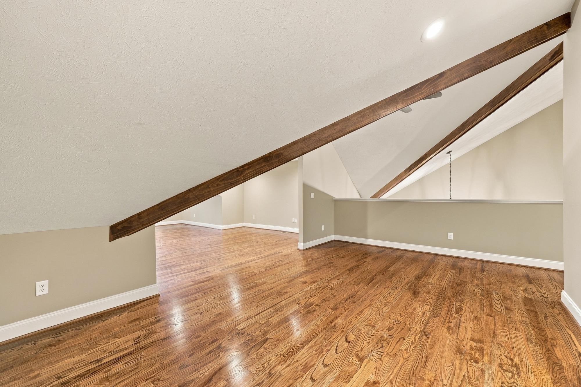 418 COLLINSWOOD DR, STAUNTON, Virginia 22401, 4 Bedrooms Bedrooms, ,3 BathroomsBathrooms,Residential,End unit townhome, double driveway, high-end finis,418 COLLINSWOOD DR,683182 MLS # 683182