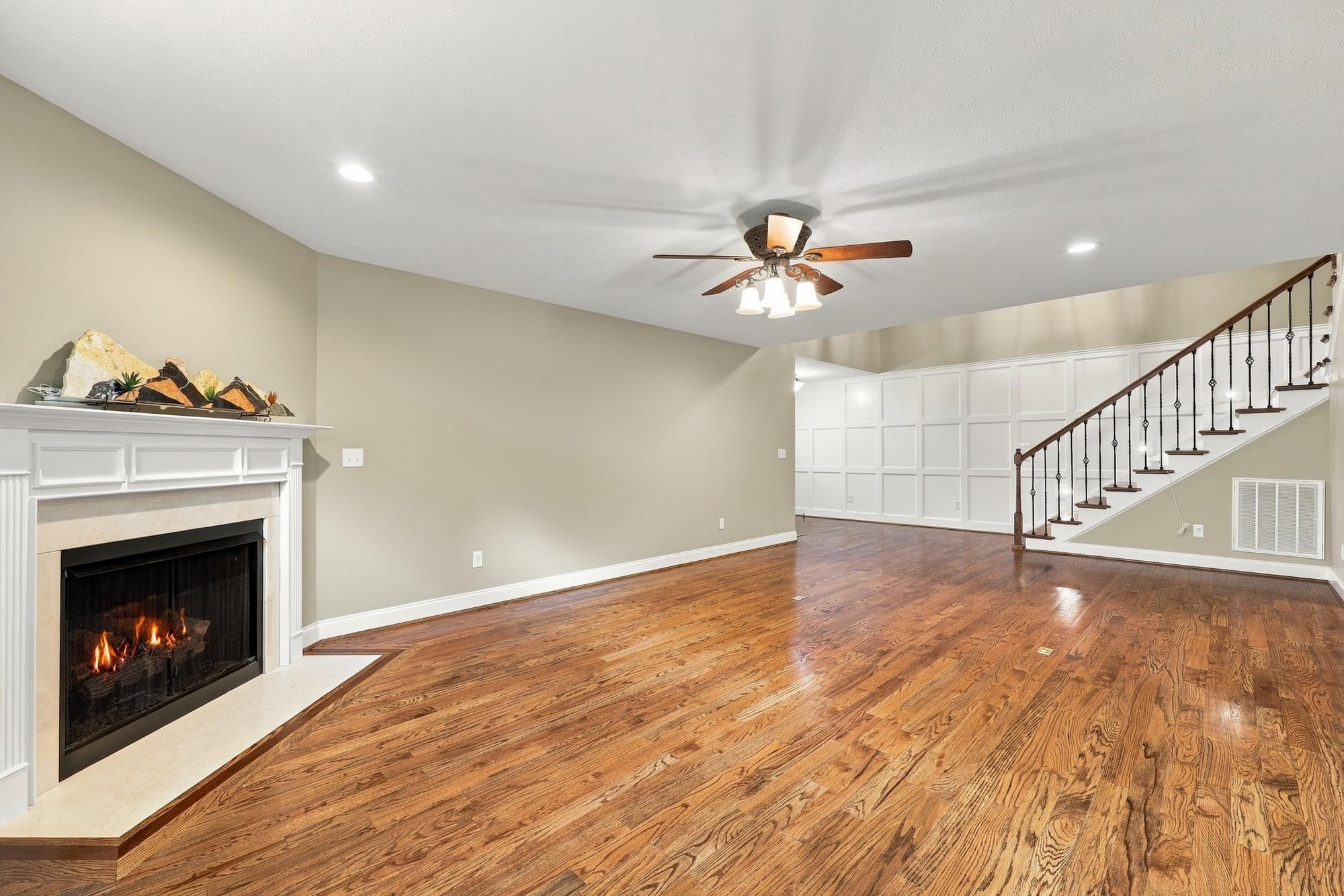 418 COLLINSWOOD DR, STAUNTON, Virginia 22401, 4 Bedrooms Bedrooms, ,3 BathroomsBathrooms,Residential,End unit townhome, double driveway, high-end finis,418 COLLINSWOOD DR,683182 MLS # 683182