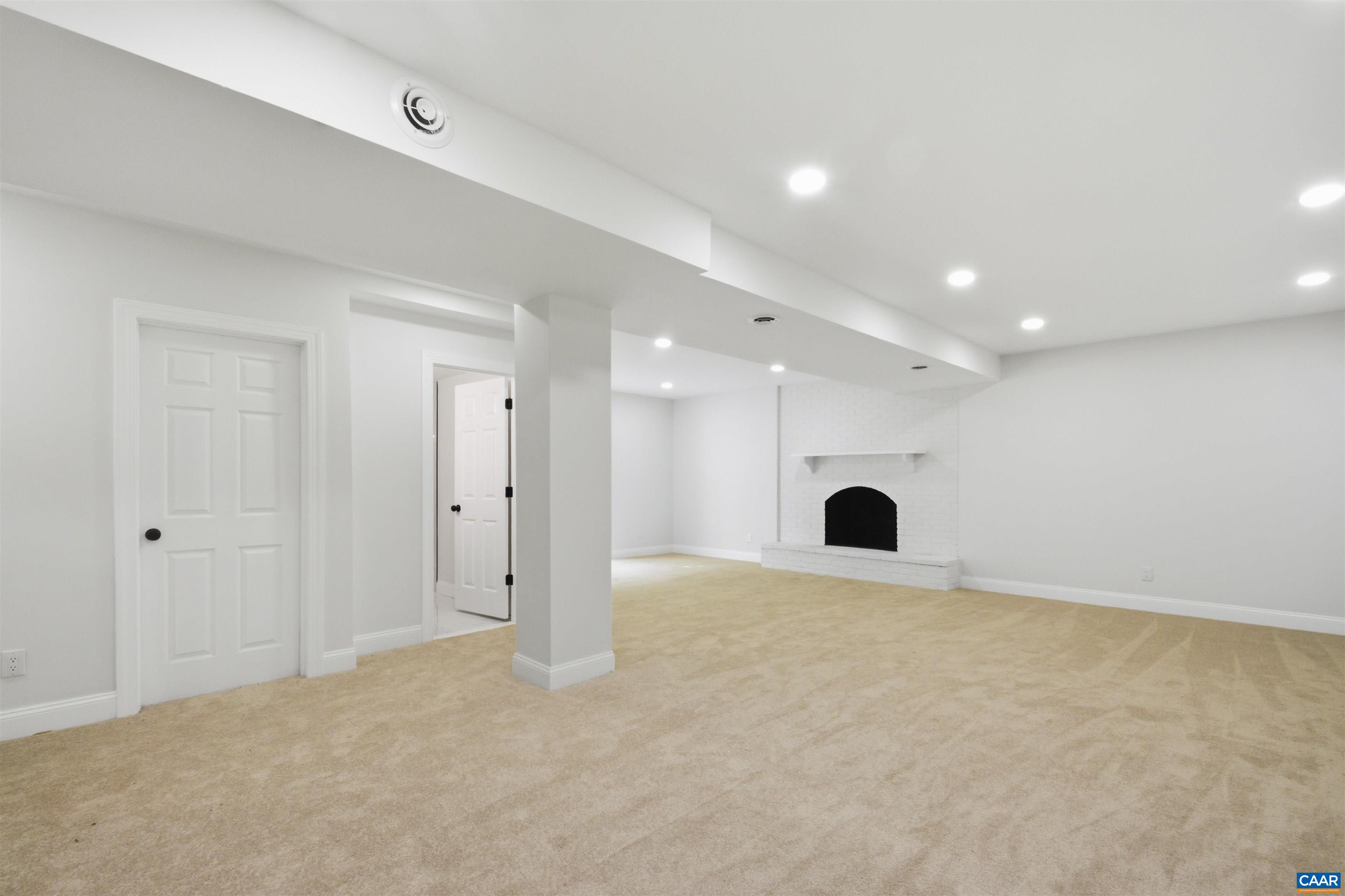 1842 ED JONES RD, SCOTTSVILLE, Virginia 24590, 3 Bedrooms Bedrooms, ,3 BathroomsBathrooms,Residential,1842 ED JONES RD,683175 MLS # 683175 1842 ED JONES RD, SCOTTSVILLE, Virginia 24590, 3 Bedrooms Bedrooms, ,3 BathroomsBathrooms,Residential,1842 ED JONES RD,683175 MLS # 683175