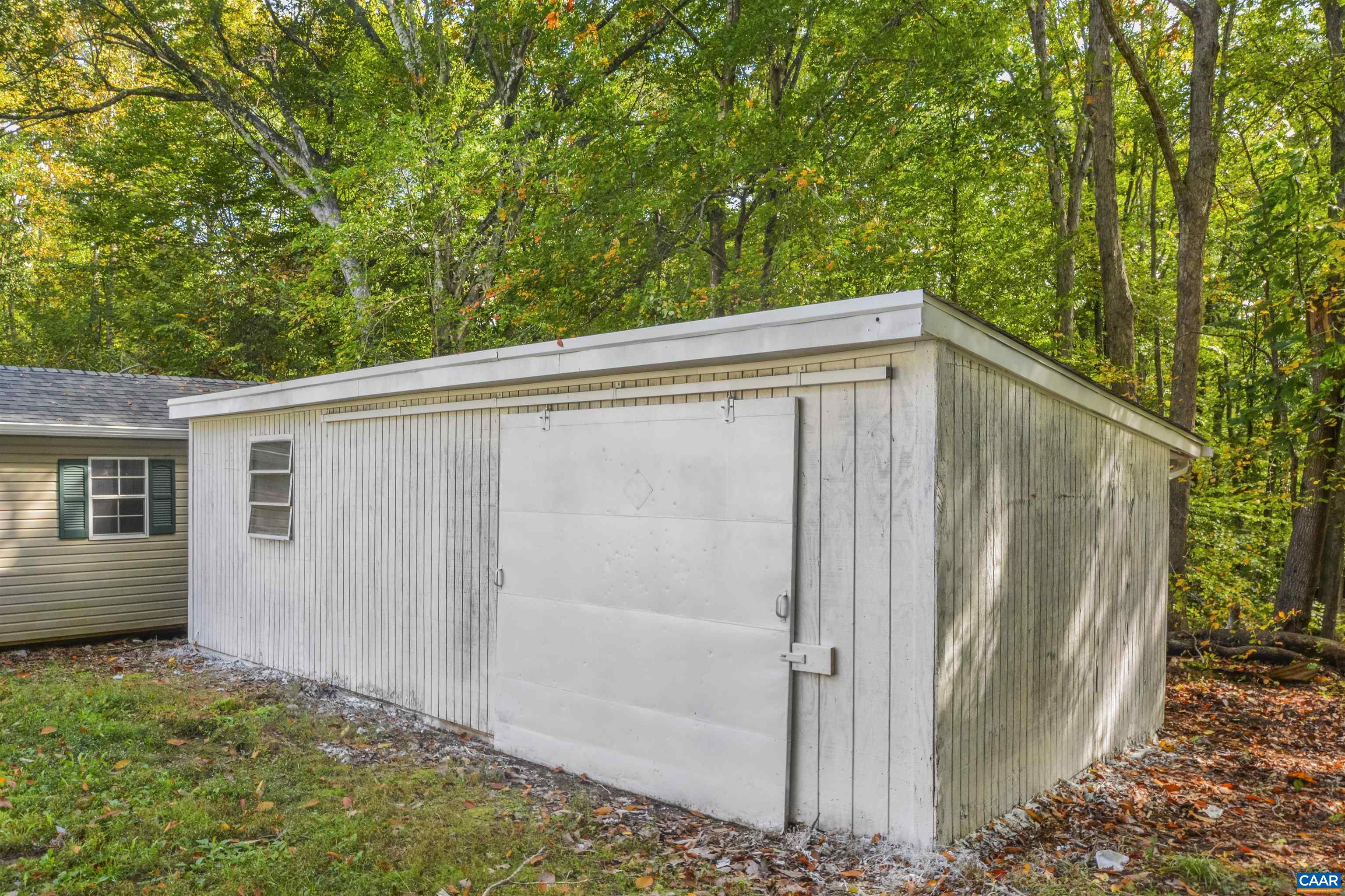 1842 ED JONES RD, SCOTTSVILLE, Virginia 24590, 3 Bedrooms Bedrooms, ,3 BathroomsBathrooms,Residential,1842 ED JONES RD,683175 MLS # 683175 1842 ED JONES RD, SCOTTSVILLE, Virginia 24590, 3 Bedrooms Bedrooms, ,3 BathroomsBathrooms,Residential,1842 ED JONES RD,683175 MLS # 683175