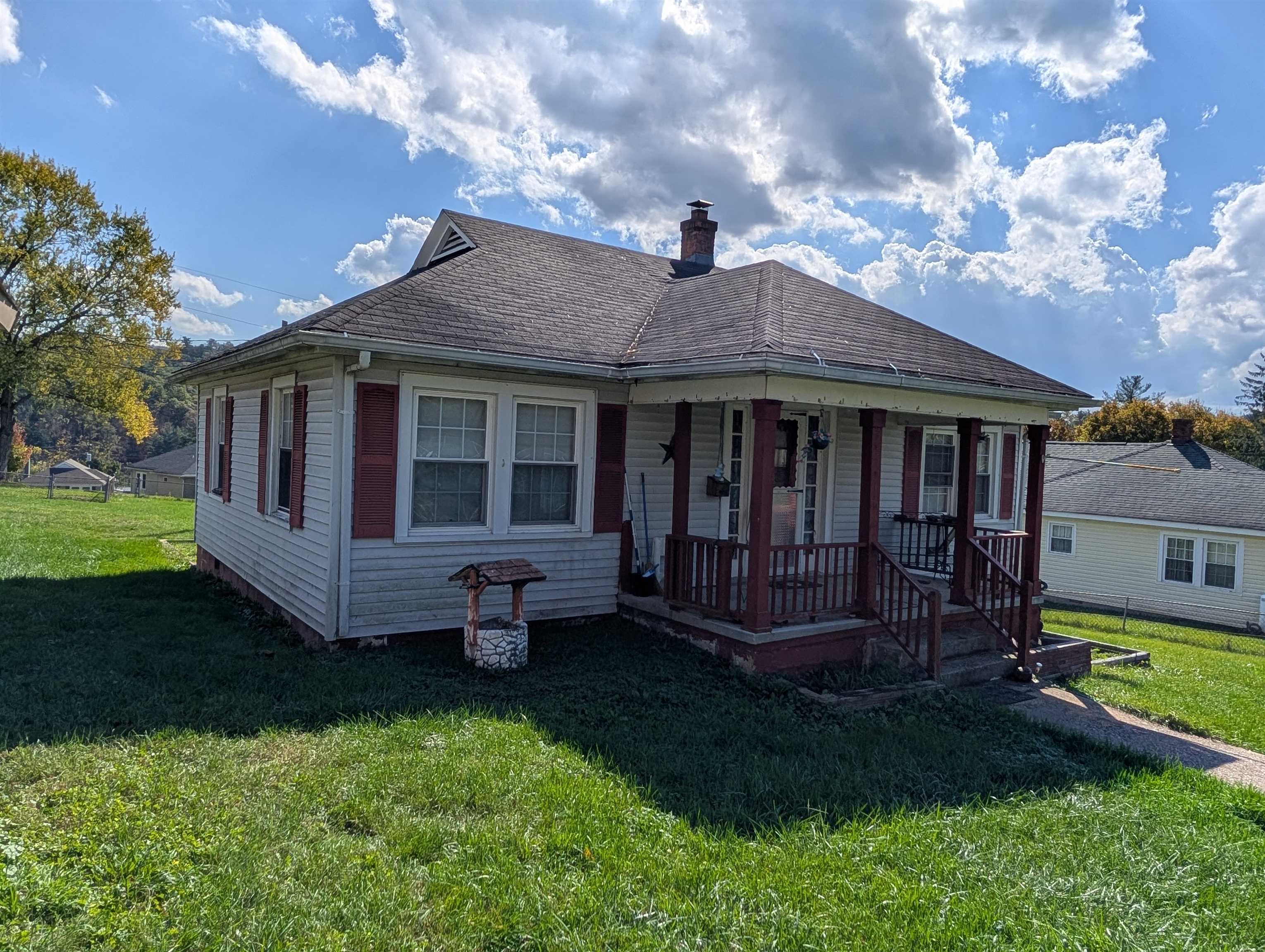 72 LONGVIEW DR, BACOVA, Virginia 24412, 2 Bedrooms Bedrooms, ,1 BathroomBathrooms,Residential,Persinger,72 LONGVIEW DR,683186 MLS # 683186 72 LONGVIEW DR, BACOVA, Virginia 24412, 2 Bedrooms Bedrooms, ,1 BathroomBathrooms,Residential,Persinger,72 LONGVIEW DR,683186 MLS # 683186