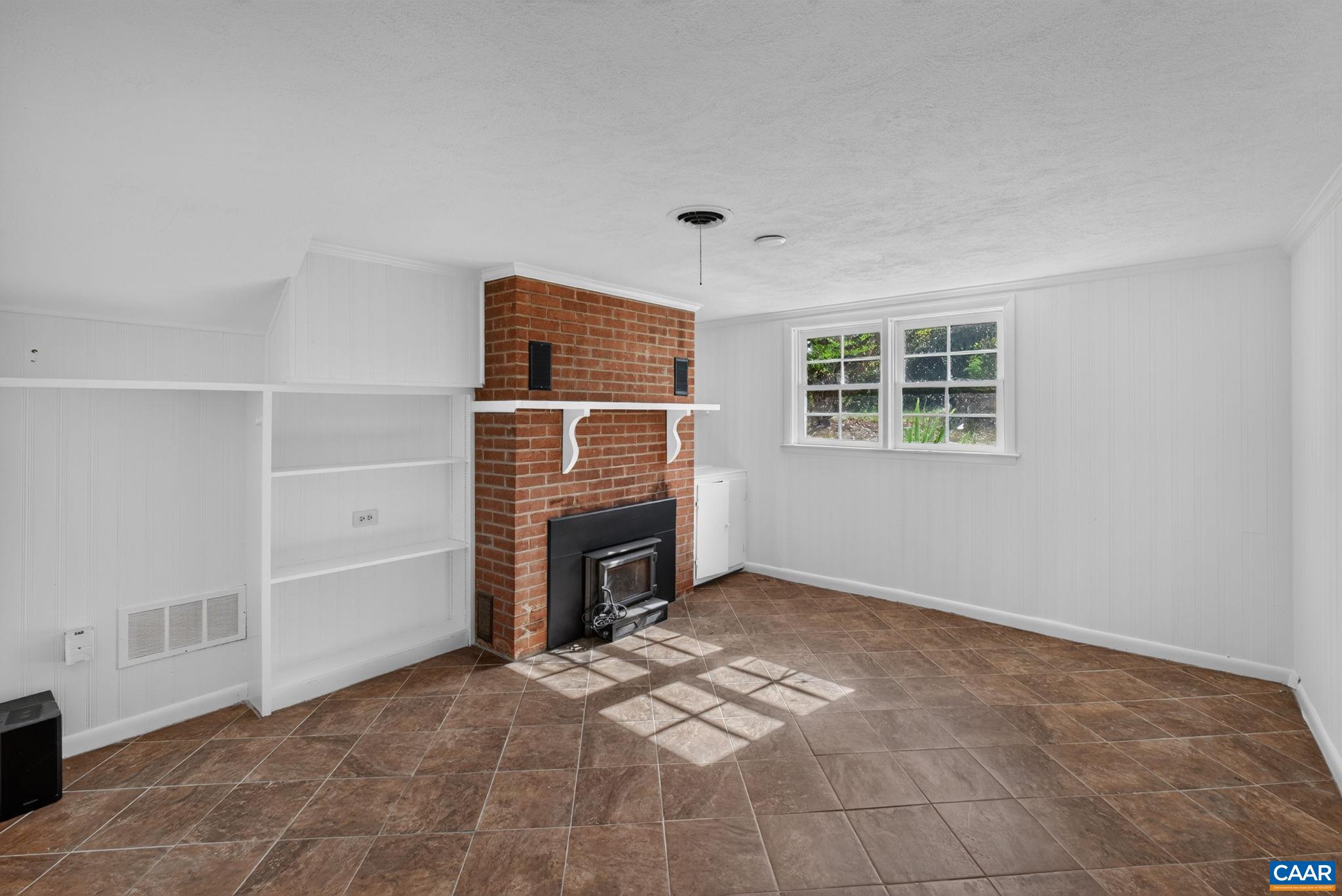 1044 MILTON DR, KESWICK, Virginia 22947, 3 Bedrooms Bedrooms, ,2 BathroomsBathrooms,Residential,1044 MILTON DR,683187 MLS # 683187
