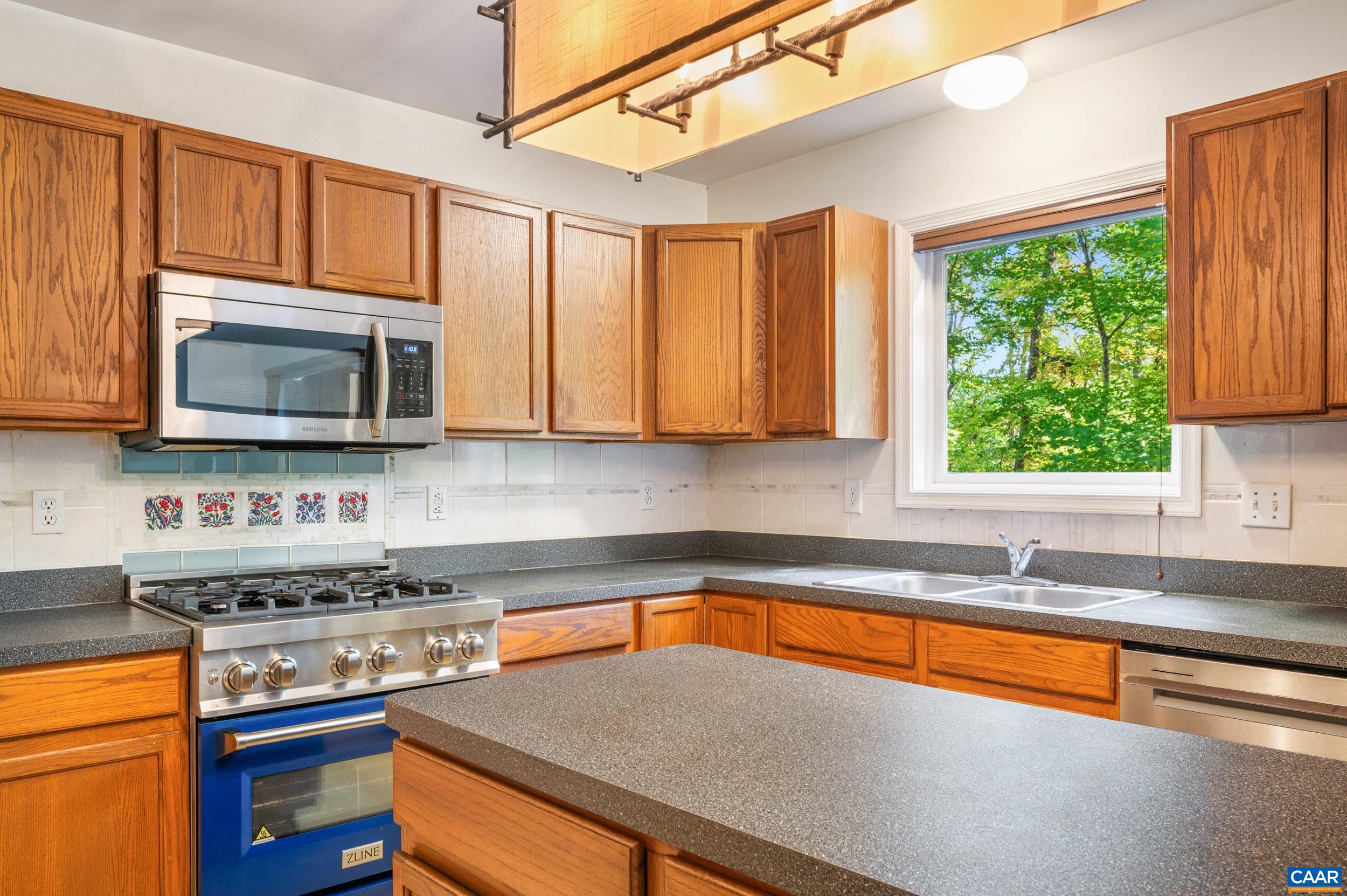 17 LONG LEAF LN, PALMYRA, Virginia 22963, 4 Bedrooms Bedrooms, ,4 BathroomsBathrooms,Residential,17 LONG LEAF LN,683190 MLS # 683190 17 LONG LEAF LN, PALMYRA, Virginia 22963, 4 Bedrooms Bedrooms, ,4 BathroomsBathrooms,Residential,17 LONG LEAF LN,683190 MLS # 683190