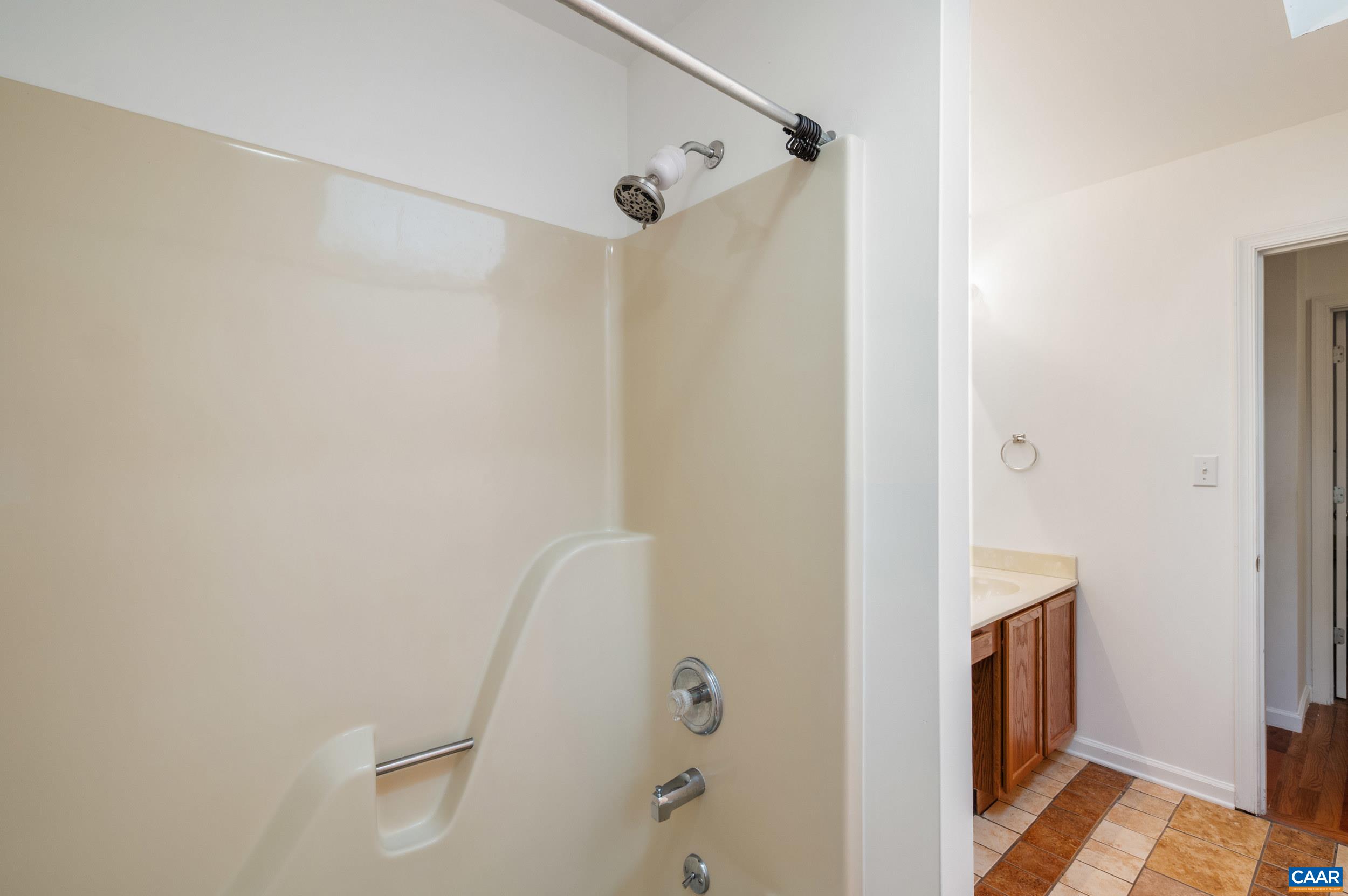 17 LONG LEAF LN, PALMYRA, Virginia 22963, 4 Bedrooms Bedrooms, ,4 BathroomsBathrooms,Residential,17 LONG LEAF LN,683190 MLS # 683190 17 LONG LEAF LN, PALMYRA, Virginia 22963, 4 Bedrooms Bedrooms, ,4 BathroomsBathrooms,Residential,17 LONG LEAF LN,683190 MLS # 683190