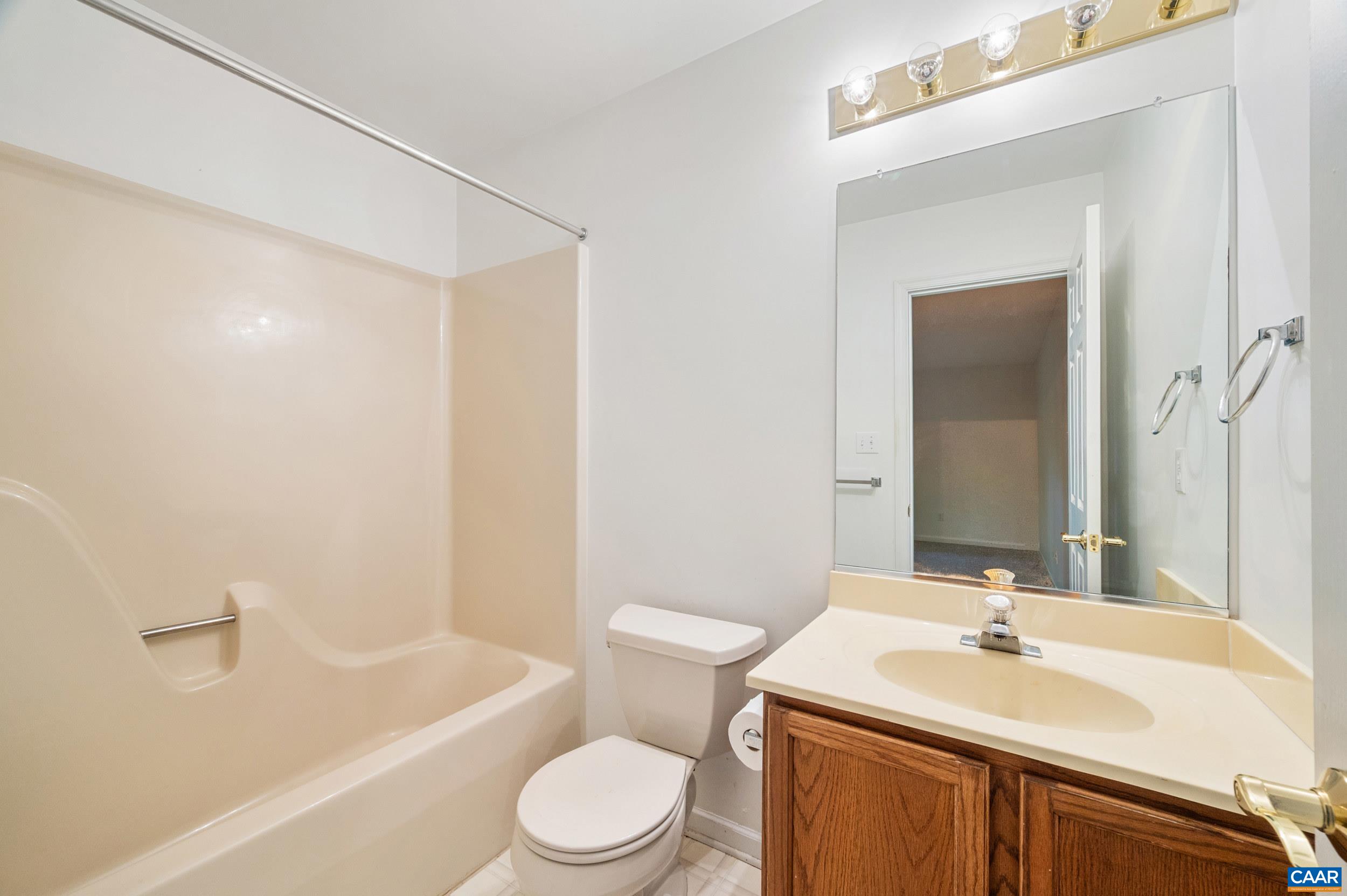 17 LONG LEAF LN, PALMYRA, Virginia 22963, 4 Bedrooms Bedrooms, ,4 BathroomsBathrooms,Residential,17 LONG LEAF LN,683190 MLS # 683190 17 LONG LEAF LN, PALMYRA, Virginia 22963, 4 Bedrooms Bedrooms, ,4 BathroomsBathrooms,Residential,17 LONG LEAF LN,683190 MLS # 683190