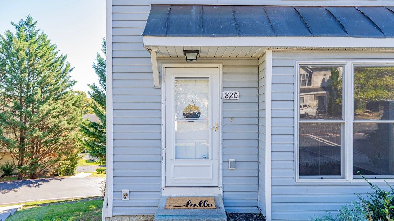820 CAMELOT LN, HARRISONBURG, Virginia 22801, 3 Bedrooms Bedrooms, ,3 BathroomsBathrooms,Residential,820 CAMELOT LN,683197 MLS # 683197 820 CAMELOT LN, HARRISONBURG, Virginia 22801, 3 Bedrooms Bedrooms, ,3 BathroomsBathrooms,Residential,820 CAMELOT LN,683197 MLS # 683197