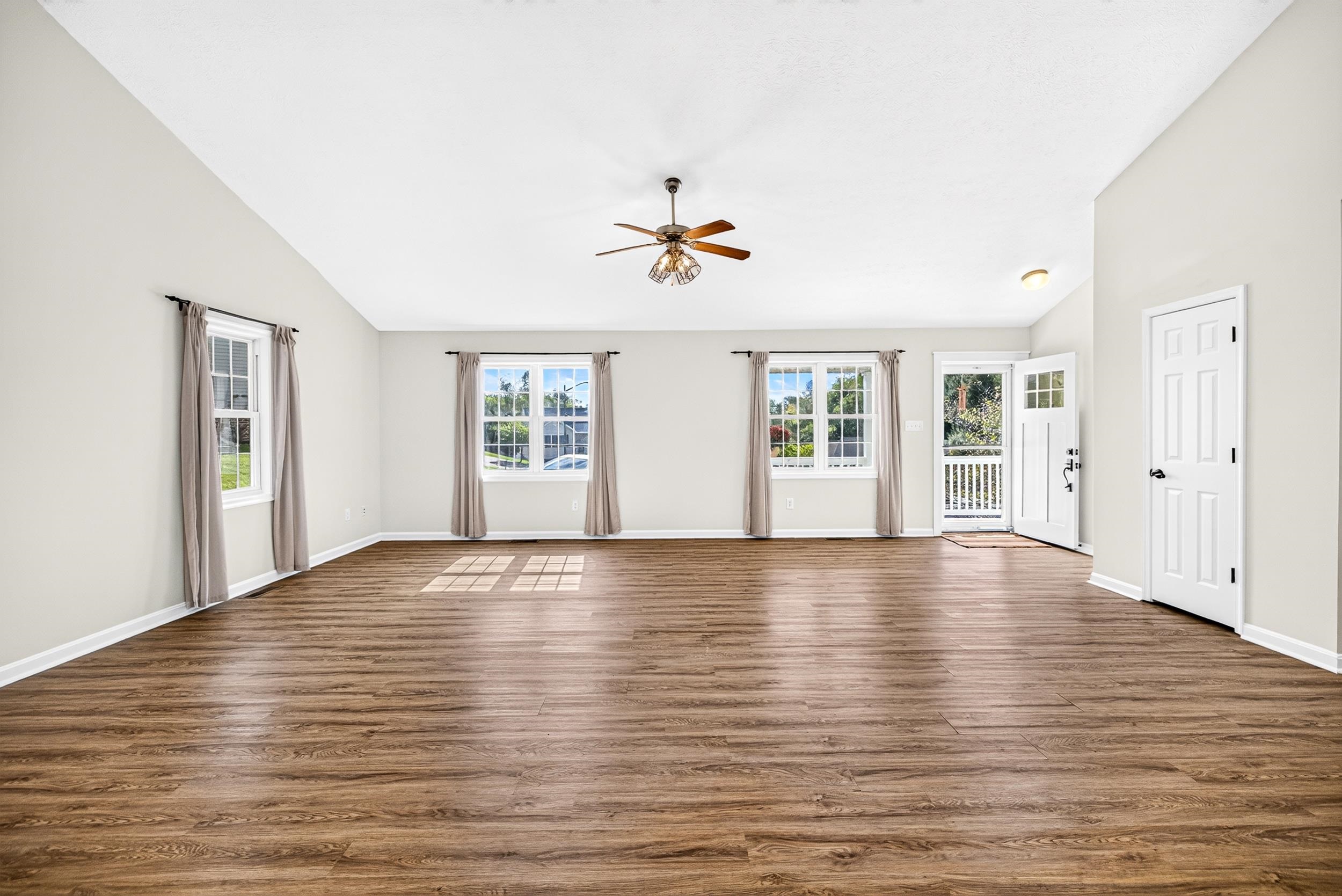 610 CEDAR CT, WOODSTOCK, Virginia 22664, 4 Bedrooms Bedrooms, ,3 BathroomsBathrooms,Residential,610 CEDAR CT,683201 MLS # 683201 610 CEDAR CT, WOODSTOCK, Virginia 22664, 4 Bedrooms Bedrooms, ,3 BathroomsBathrooms,Residential,610 CEDAR CT,683201 MLS # 683201