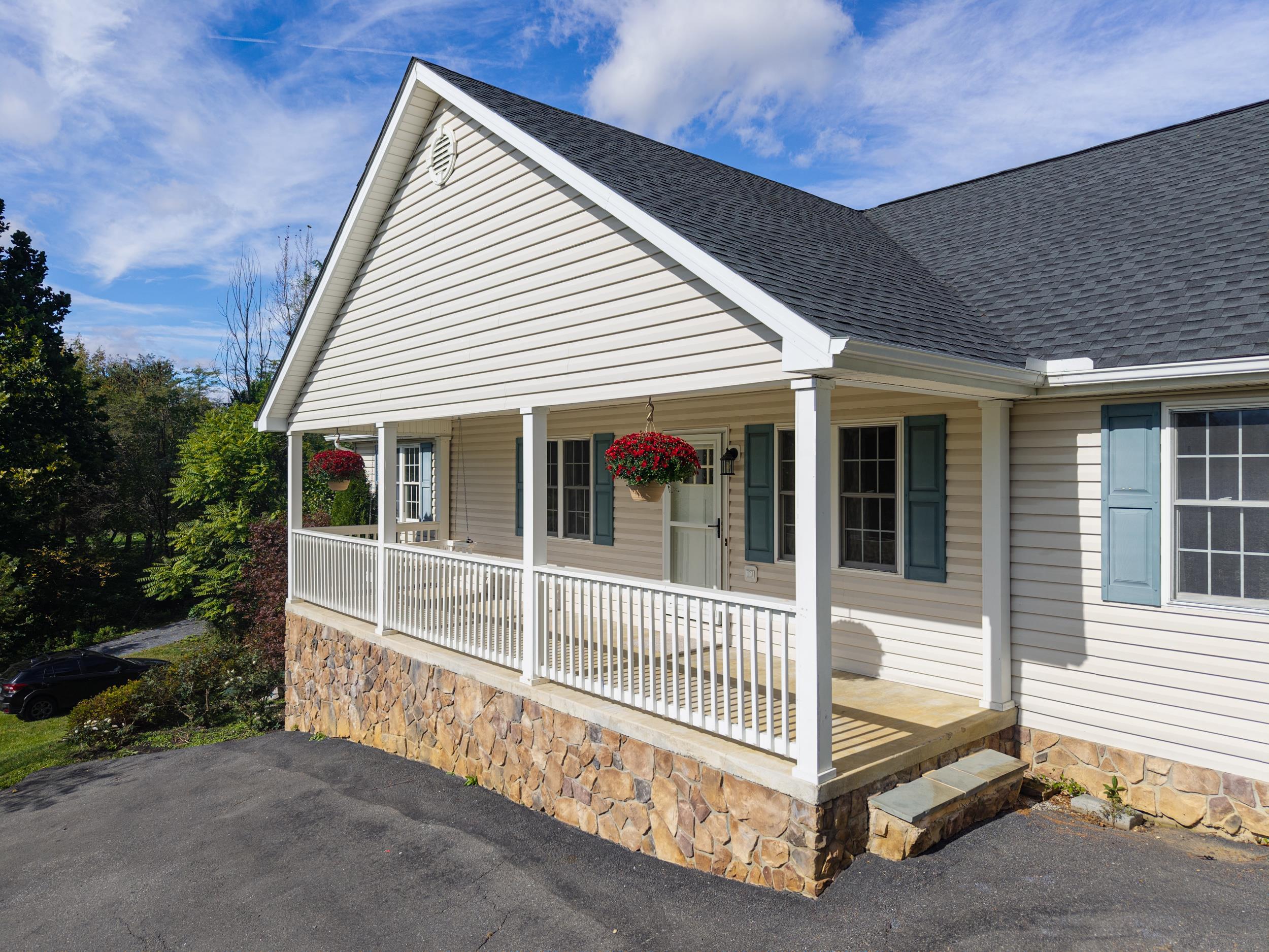 610 CEDAR CT, WOODSTOCK, Virginia 22664, 4 Bedrooms Bedrooms, ,3 BathroomsBathrooms,Residential,610 CEDAR CT,683201 MLS # 683201 610 CEDAR CT, WOODSTOCK, Virginia 22664, 4 Bedrooms Bedrooms, ,3 BathroomsBathrooms,Residential,610 CEDAR CT,683201 MLS # 683201