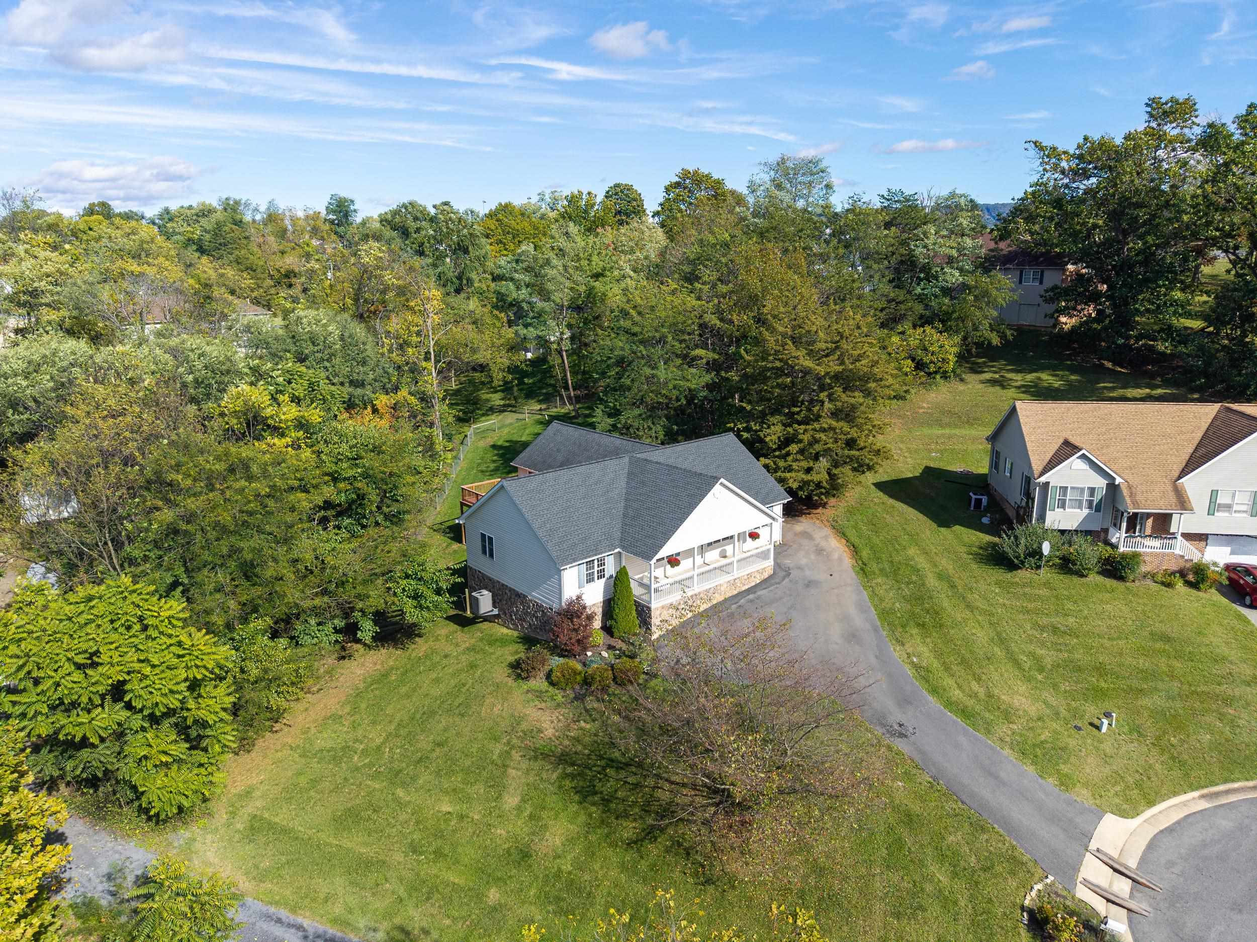610 CEDAR CT, WOODSTOCK, Virginia 22664, 4 Bedrooms Bedrooms, ,3 BathroomsBathrooms,Residential,610 CEDAR CT,683201 MLS # 683201 610 CEDAR CT, WOODSTOCK, Virginia 22664, 4 Bedrooms Bedrooms, ,3 BathroomsBathrooms,Residential,610 CEDAR CT,683201 MLS # 683201