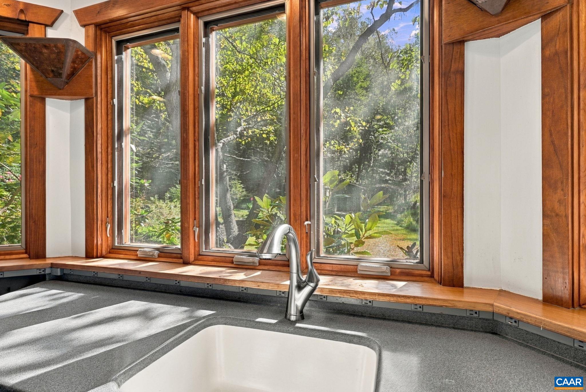 1956 LOCUST HOLLOW RD, CHARLOTTESVILLE, Virginia 22901, 3 Bedrooms Bedrooms, ,2 BathroomsBathrooms,Residential,1956 LOCUST HOLLOW RD,683202 MLS # 683202