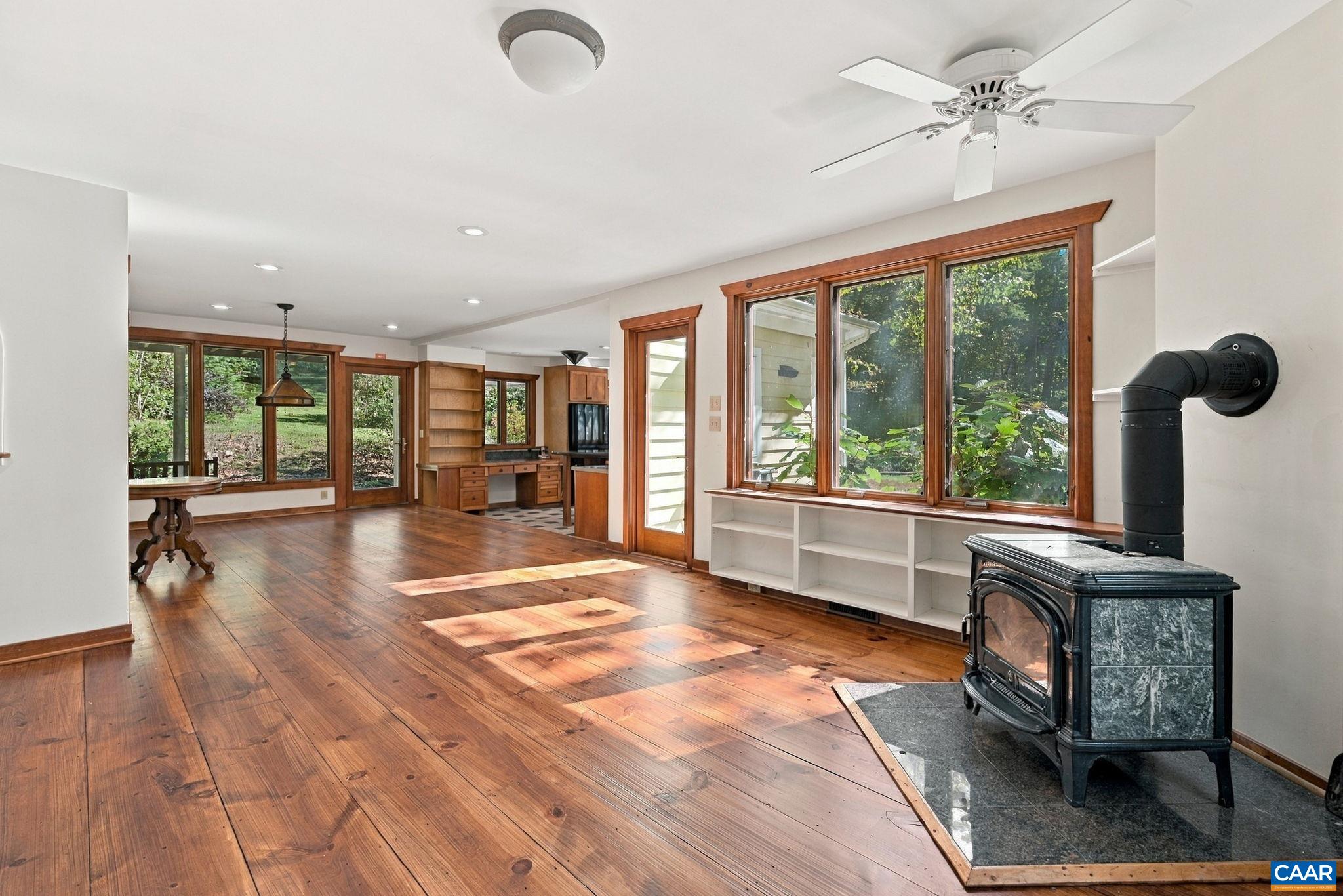 1956 LOCUST HOLLOW RD, CHARLOTTESVILLE, Virginia 22901, 3 Bedrooms Bedrooms, ,2 BathroomsBathrooms,Residential,1956 LOCUST HOLLOW RD,683202 MLS # 683202