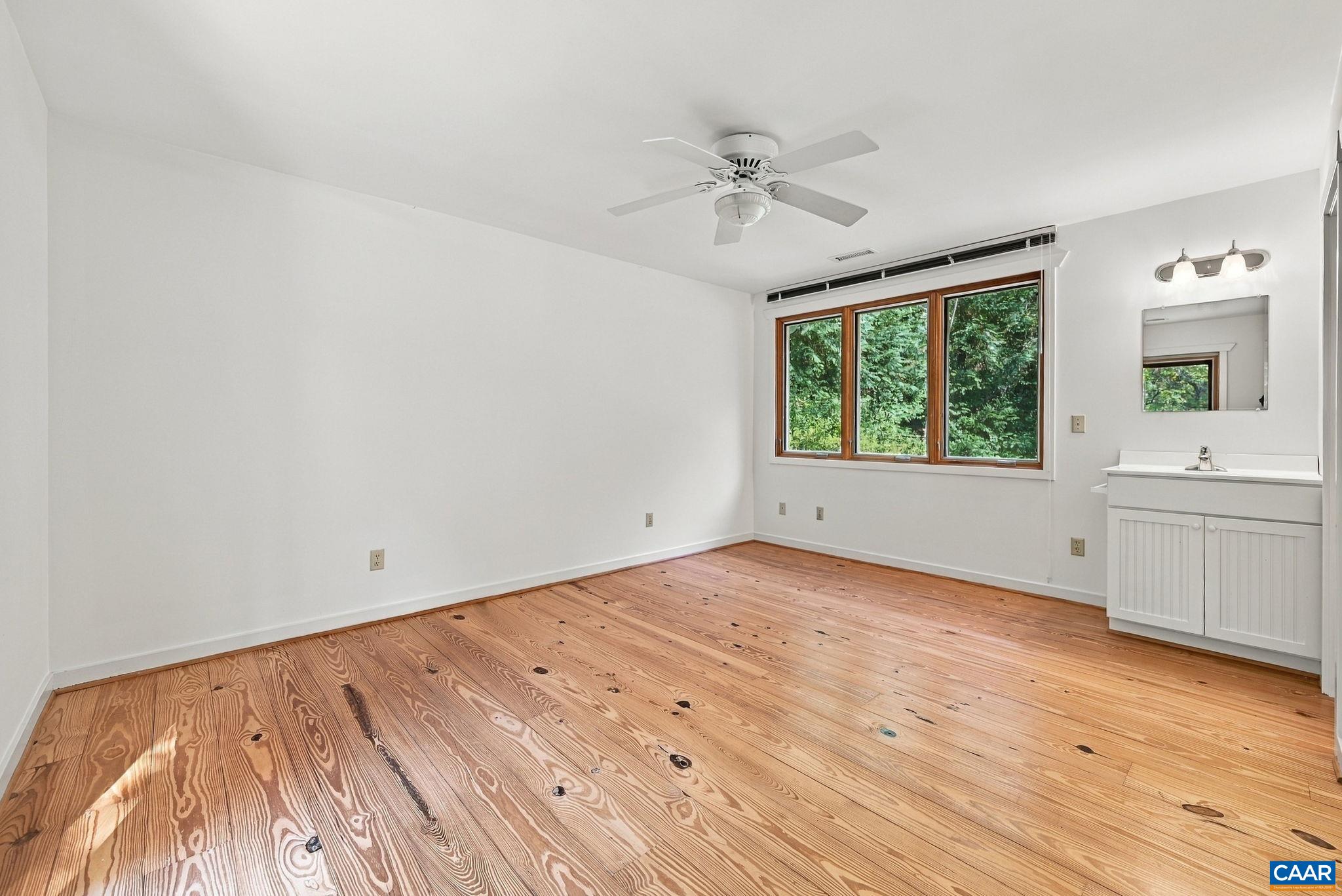 1956 LOCUST HOLLOW RD, CHARLOTTESVILLE, Virginia 22901, 3 Bedrooms Bedrooms, ,2 BathroomsBathrooms,Residential,1956 LOCUST HOLLOW RD,683202 MLS # 683202