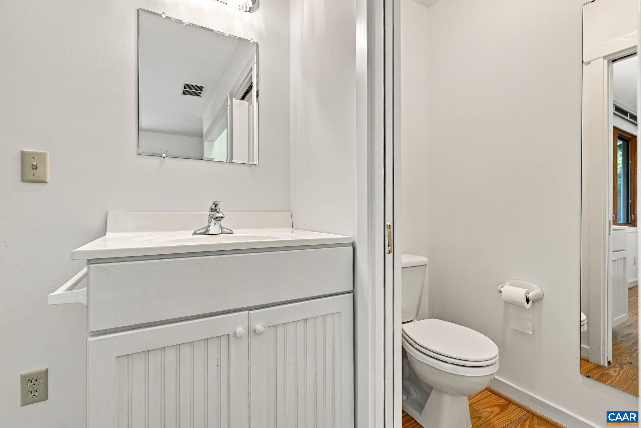 1956 LOCUST HOLLOW RD, CHARLOTTESVILLE, Virginia 22901, 3 Bedrooms Bedrooms, ,2 BathroomsBathrooms,Residential,1956 LOCUST HOLLOW RD,683202 MLS # 683202