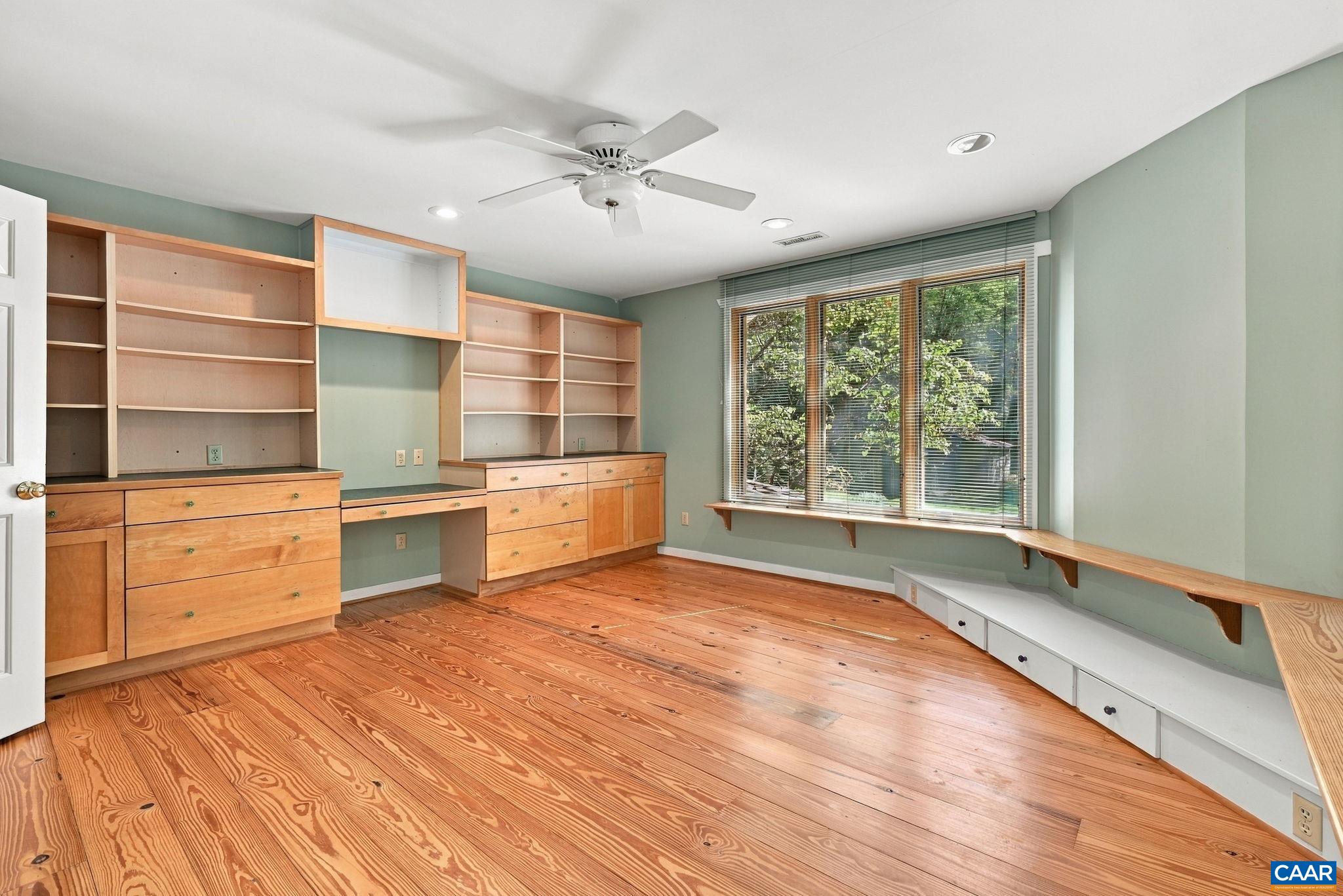 1956 LOCUST HOLLOW RD, CHARLOTTESVILLE, Virginia 22901, 3 Bedrooms Bedrooms, ,2 BathroomsBathrooms,Residential,1956 LOCUST HOLLOW RD,683202 MLS # 683202