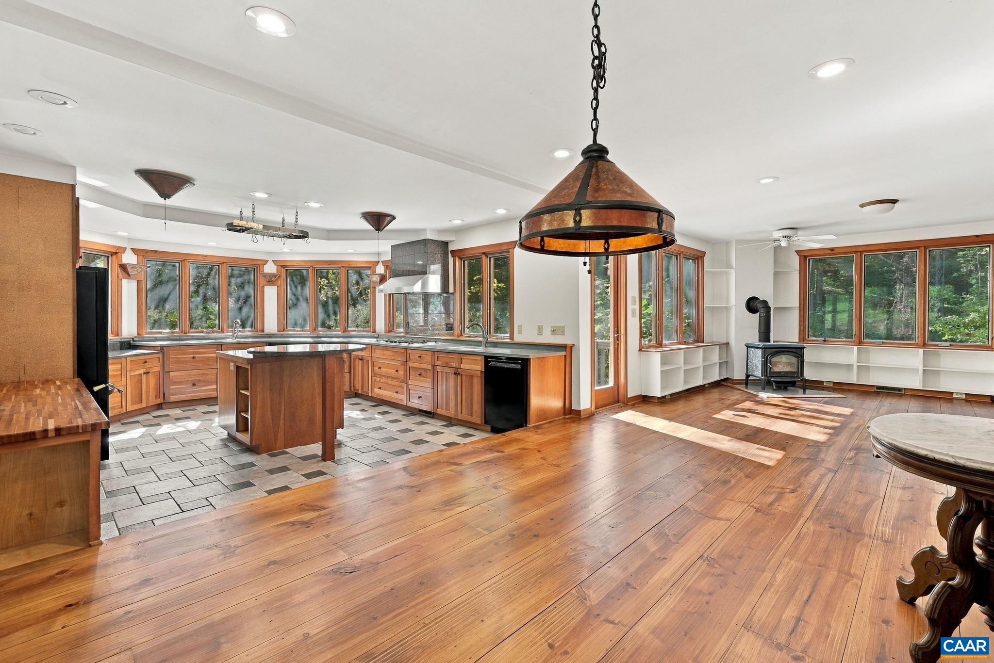 1956 LOCUST HOLLOW RD, CHARLOTTESVILLE, Virginia 22901, 3 Bedrooms Bedrooms, ,2 BathroomsBathrooms,Residential,1956 LOCUST HOLLOW RD,683202 MLS # 683202
