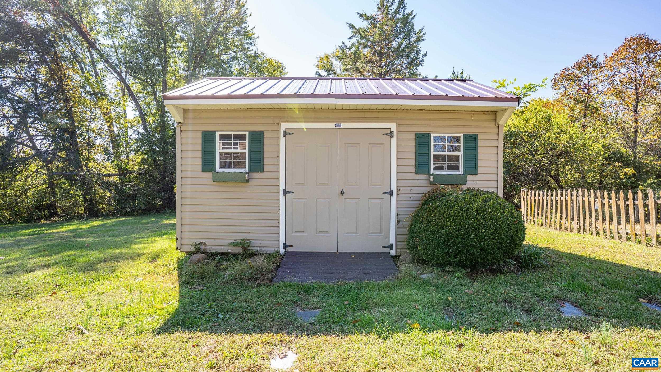 6029 CRUMPTOWN RD, FARMVILLE, Virginia 23901, 3 Bedrooms Bedrooms, ,1 BathroomBathrooms,Residential,6029 CRUMPTOWN RD,683203 MLS # 683203 6029 CRUMPTOWN RD, FARMVILLE, Virginia 23901, 3 Bedrooms Bedrooms, ,1 BathroomBathrooms,Residential,6029 CRUMPTOWN RD,683203 MLS # 683203