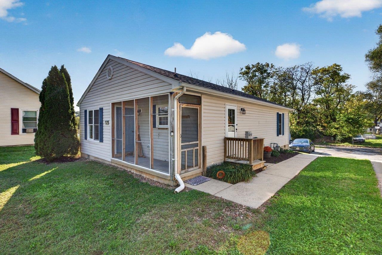 1447 N DELPHINE AVE, WAYNESBORO, Virginia 22980, 3 Bedrooms Bedrooms, ,2 BathroomsBathrooms,Residential,1447 N DELPHINE AVE,683223 MLS # 683223