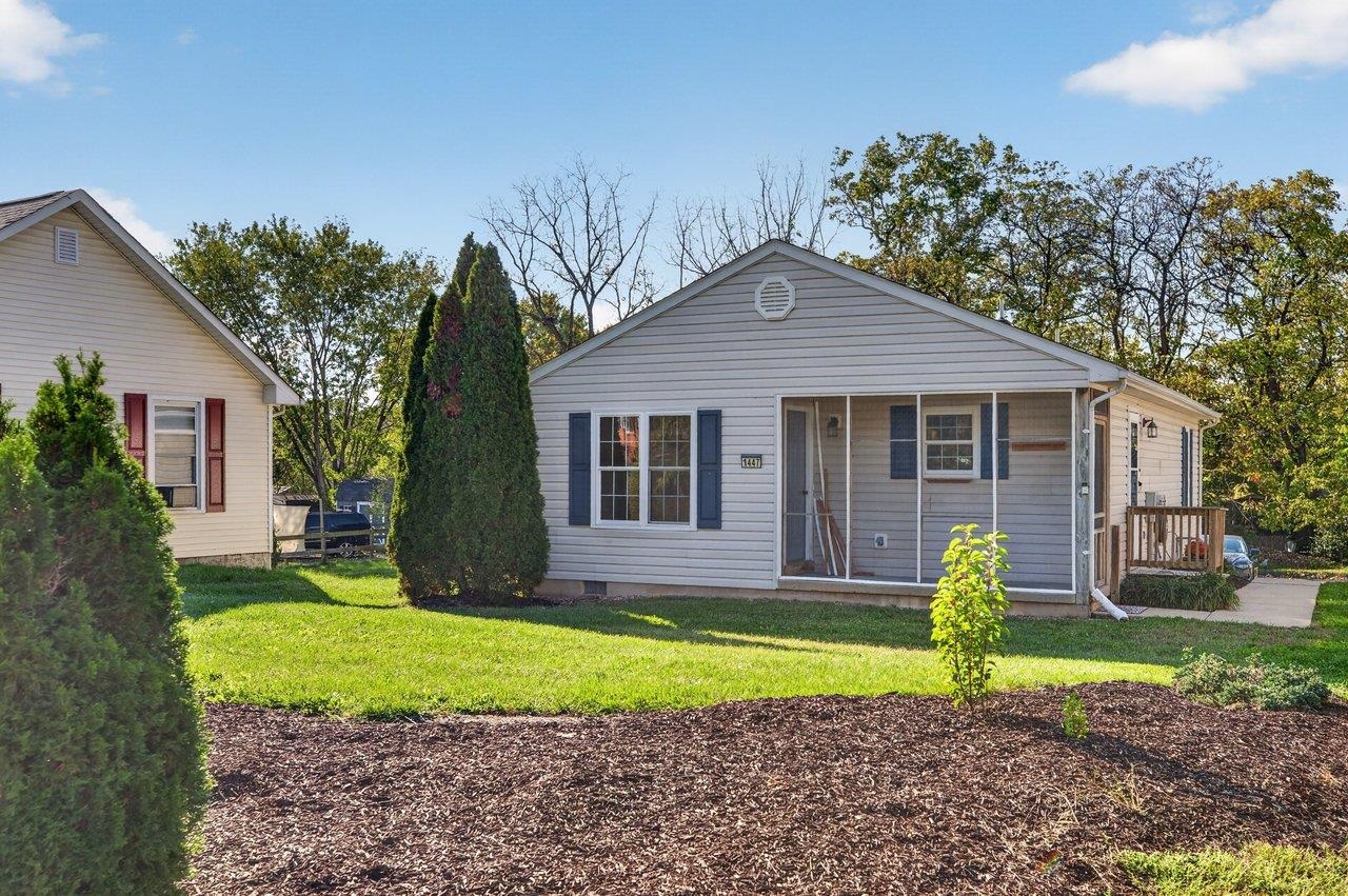 1447 N DELPHINE AVE, WAYNESBORO, Virginia 22980, 3 Bedrooms Bedrooms, ,2 BathroomsBathrooms,Residential,1447 N DELPHINE AVE,683223 MLS # 683223