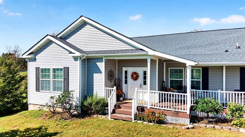 10 BLESSING HILL BARN LN, RAPHINE, Virginia 24472, 3 Bedrooms Bedrooms, ,2 BathroomsBathrooms,Residential,10 BLESSING HILL BARN LN,683225 MLS # 683225
