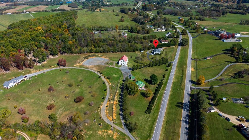 10 BLESSING HILL BARN LN, RAPHINE, Virginia 24472, 3 Bedrooms Bedrooms, ,2 BathroomsBathrooms,Residential,10 BLESSING HILL BARN LN,683225 MLS # 683225