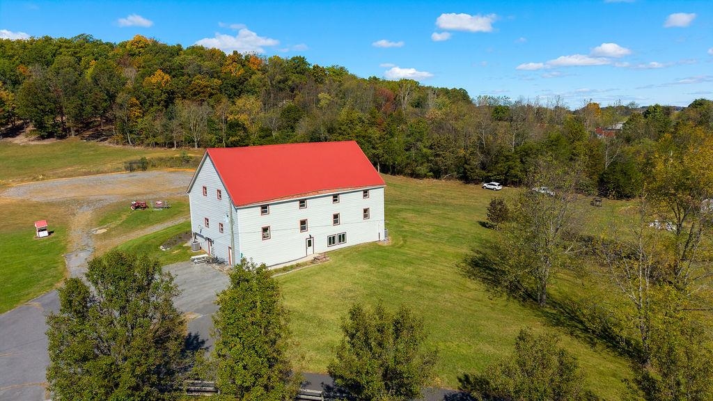 10 BLESSING HILL BARN LN, RAPHINE, Virginia 24472, 3 Bedrooms Bedrooms, ,2 BathroomsBathrooms,Residential,10 BLESSING HILL BARN LN,683225 MLS # 683225