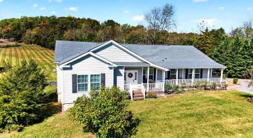 10 BLESSING HILL BARN LN, RAPHINE, Virginia 24472, 3 Bedrooms Bedrooms, ,2 BathroomsBathrooms,Residential,10 BLESSING HILL BARN LN,683225 MLS # 683225