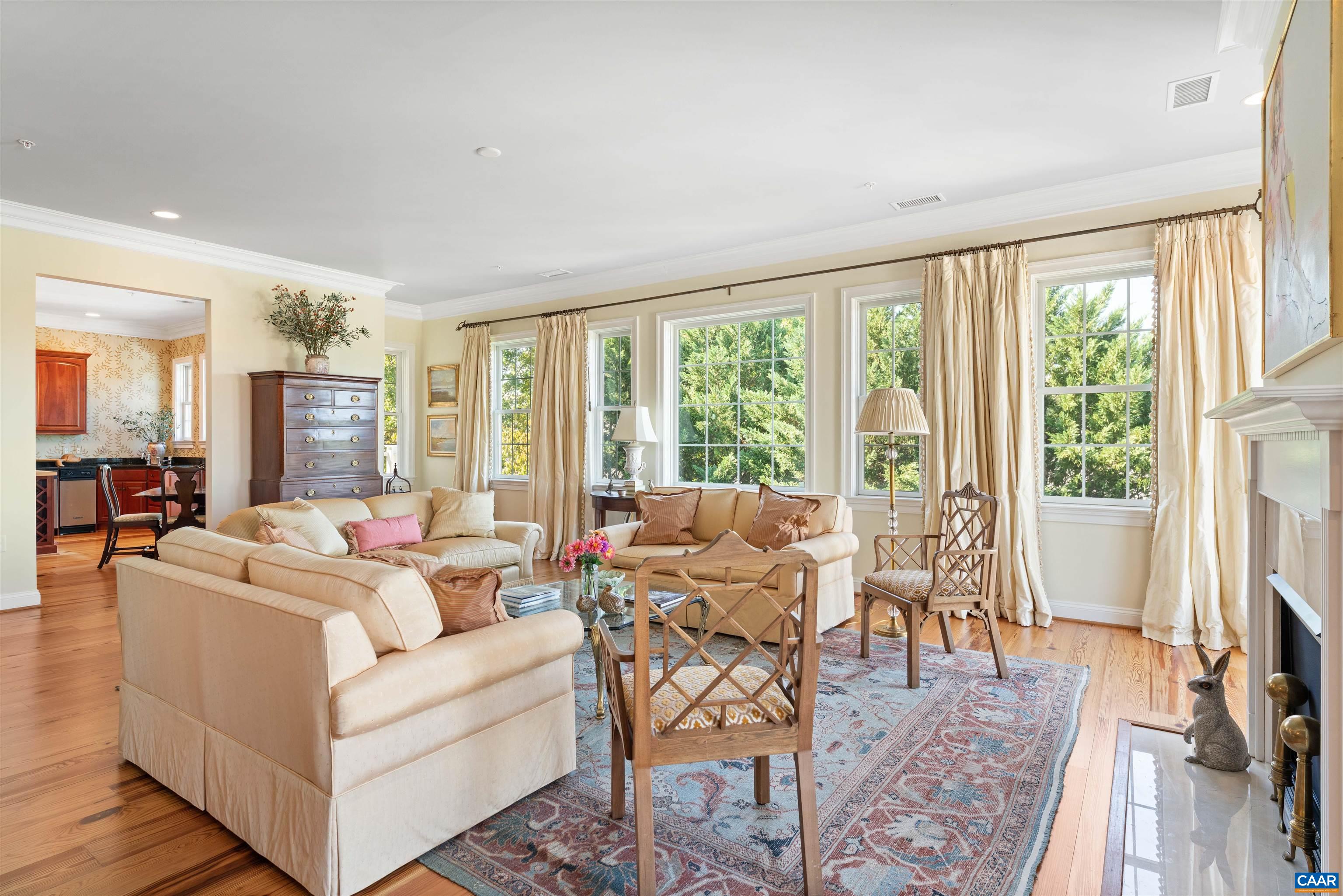 435 WHITE GABLES LN, CHARLOTTESVILLE, Virginia 22903, 3 Bedrooms Bedrooms, ,4 BathroomsBathrooms,Residential,White Gables Penthouse,435 WHITE GABLES LN,683143 MLS # 683143 435 WHITE GABLES LN, CHARLOTTESVILLE, Virginia 22903, 3 Bedrooms Bedrooms, ,4 BathroomsBathrooms,Residential,White Gables Penthouse,435 WHITE GABLES LN,683143 MLS # 683143