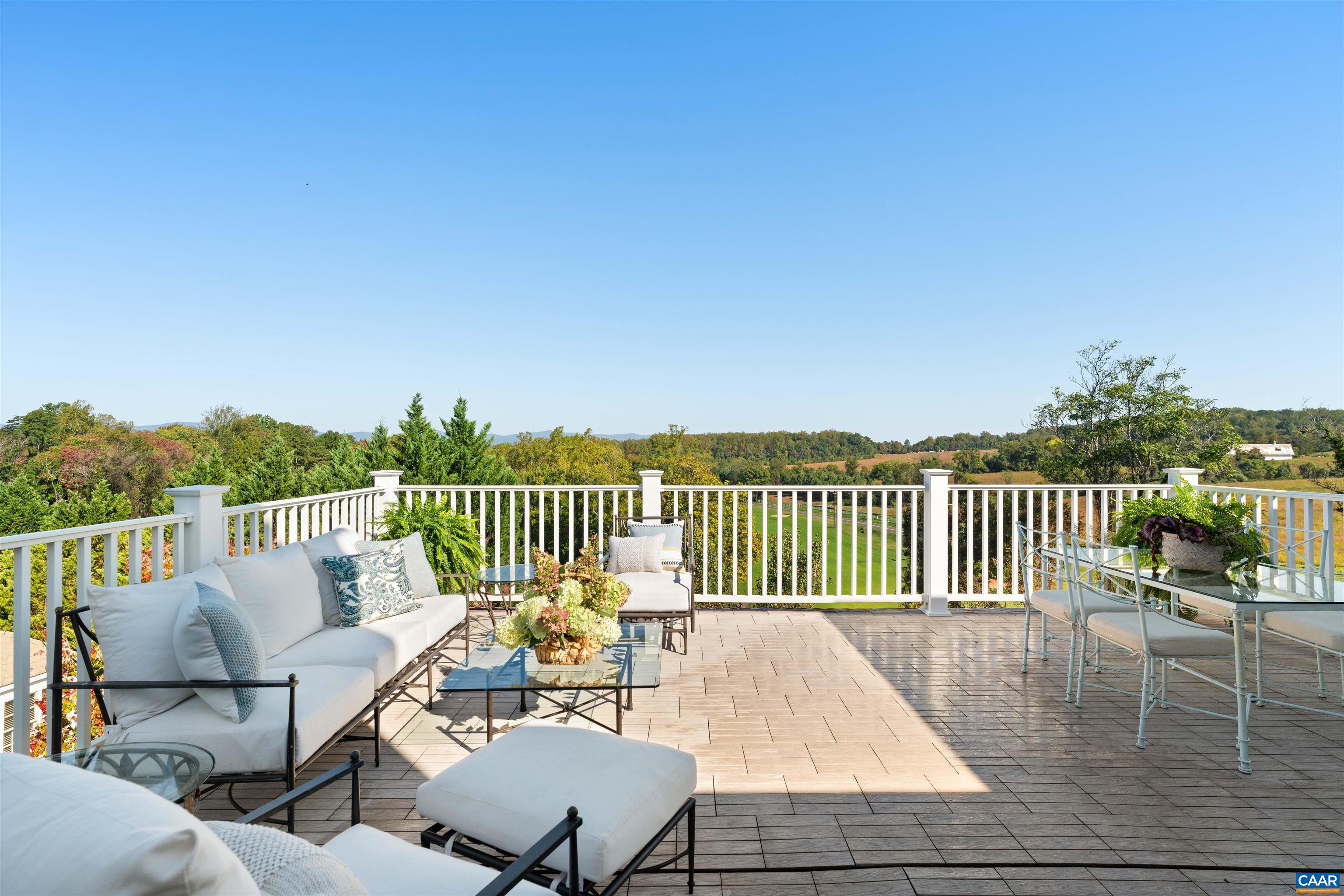 435 WHITE GABLES LN, CHARLOTTESVILLE, Virginia 22903, 3 Bedrooms Bedrooms, ,4 BathroomsBathrooms,Residential,White Gables Penthouse,435 WHITE GABLES LN,683143 MLS # 683143 435 WHITE GABLES LN, CHARLOTTESVILLE, Virginia 22903, 3 Bedrooms Bedrooms, ,4 BathroomsBathrooms,Residential,White Gables Penthouse,435 WHITE GABLES LN,683143 MLS # 683143
