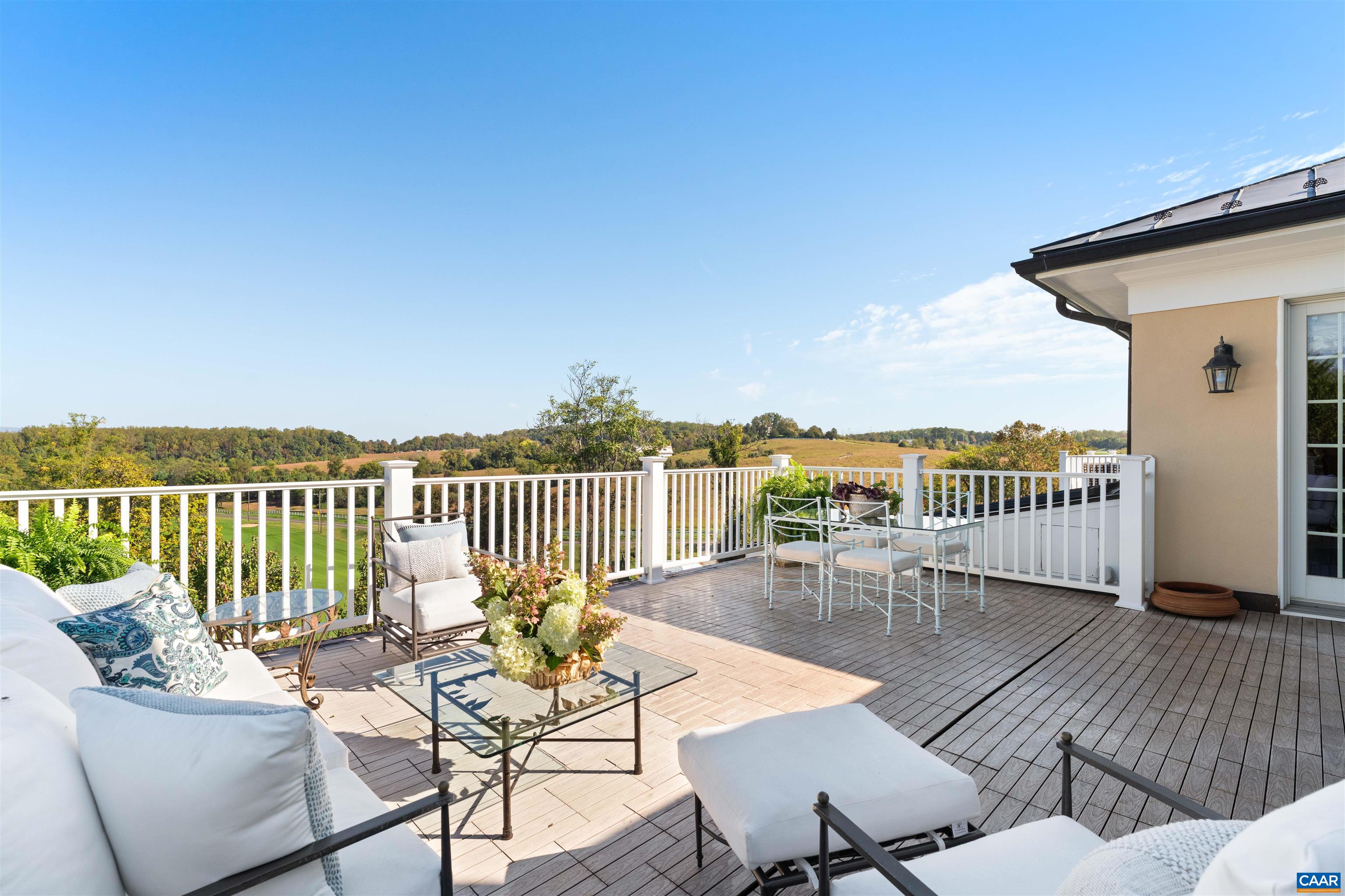 435 WHITE GABLES LN, CHARLOTTESVILLE, Virginia 22903, 3 Bedrooms Bedrooms, ,4 BathroomsBathrooms,Residential,White Gables Penthouse,435 WHITE GABLES LN,683143 MLS # 683143 435 WHITE GABLES LN, CHARLOTTESVILLE, Virginia 22903, 3 Bedrooms Bedrooms, ,4 BathroomsBathrooms,Residential,White Gables Penthouse,435 WHITE GABLES LN,683143 MLS # 683143
