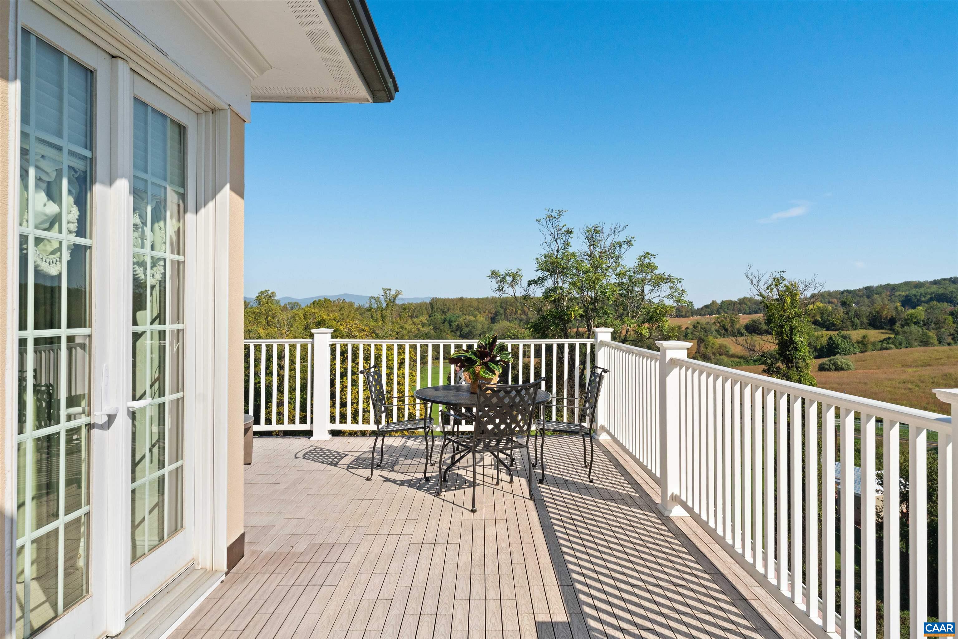435 WHITE GABLES LN, CHARLOTTESVILLE, Virginia 22903, 3 Bedrooms Bedrooms, ,4 BathroomsBathrooms,Residential,White Gables Penthouse,435 WHITE GABLES LN,683143 MLS # 683143 435 WHITE GABLES LN, CHARLOTTESVILLE, Virginia 22903, 3 Bedrooms Bedrooms, ,4 BathroomsBathrooms,Residential,White Gables Penthouse,435 WHITE GABLES LN,683143 MLS # 683143