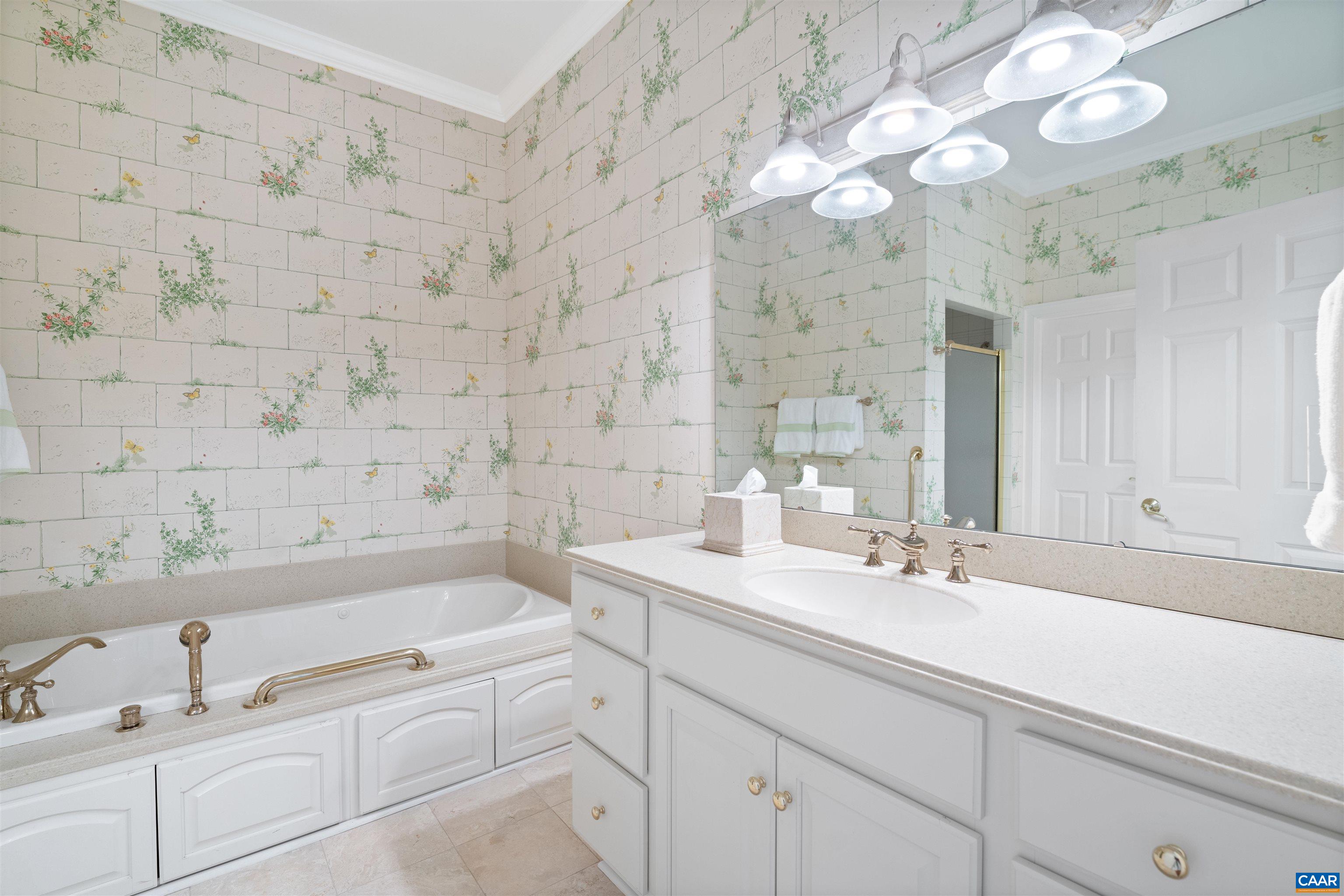 435 WHITE GABLES LN, CHARLOTTESVILLE, Virginia 22903, 3 Bedrooms Bedrooms, ,4 BathroomsBathrooms,Residential,White Gables Penthouse,435 WHITE GABLES LN,683143 MLS # 683143 435 WHITE GABLES LN, CHARLOTTESVILLE, Virginia 22903, 3 Bedrooms Bedrooms, ,4 BathroomsBathrooms,Residential,White Gables Penthouse,435 WHITE GABLES LN,683143 MLS # 683143