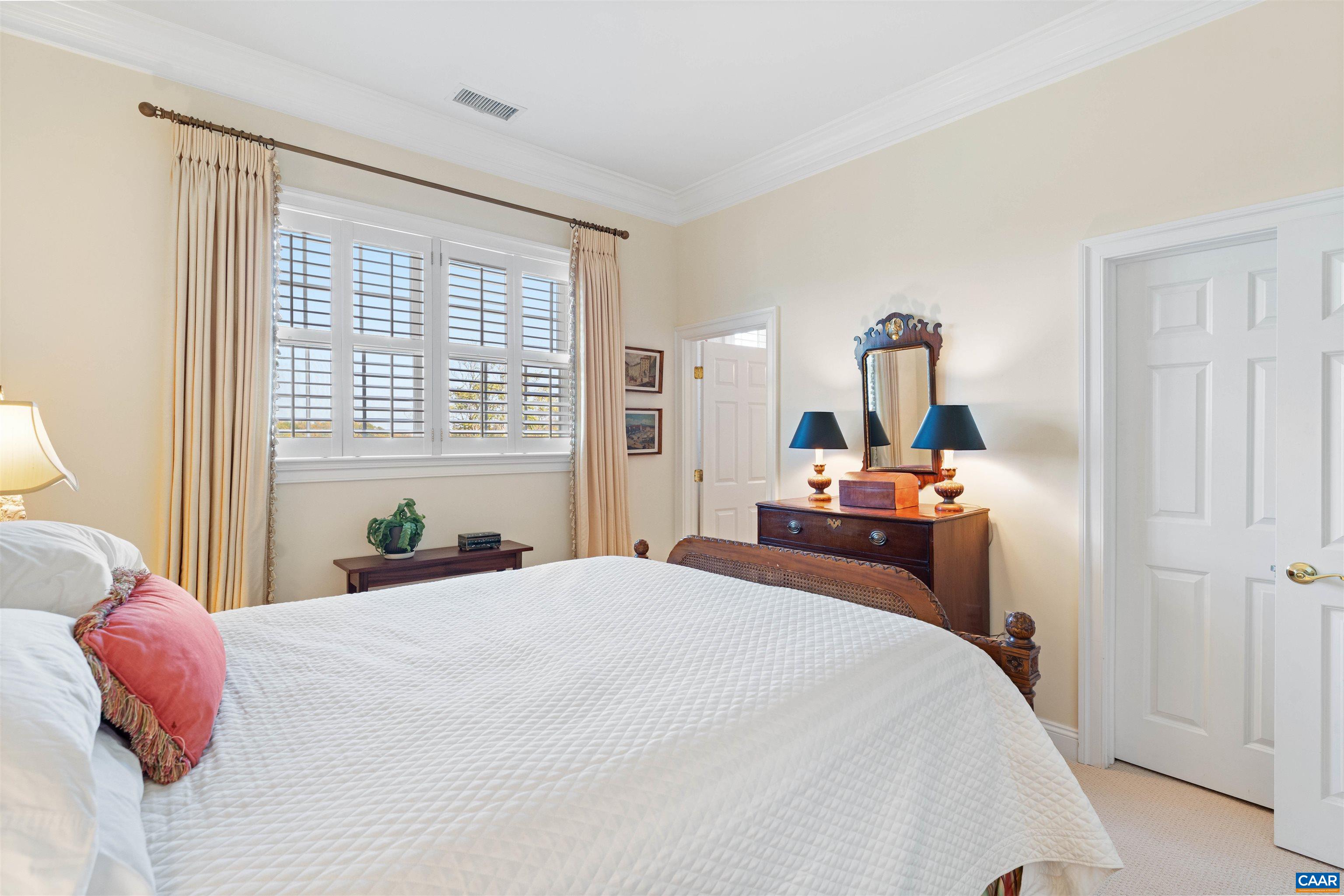 435 WHITE GABLES LN, CHARLOTTESVILLE, Virginia 22903, 3 Bedrooms Bedrooms, ,4 BathroomsBathrooms,Residential,White Gables Penthouse,435 WHITE GABLES LN,683143 MLS # 683143 435 WHITE GABLES LN, CHARLOTTESVILLE, Virginia 22903, 3 Bedrooms Bedrooms, ,4 BathroomsBathrooms,Residential,White Gables Penthouse,435 WHITE GABLES LN,683143 MLS # 683143