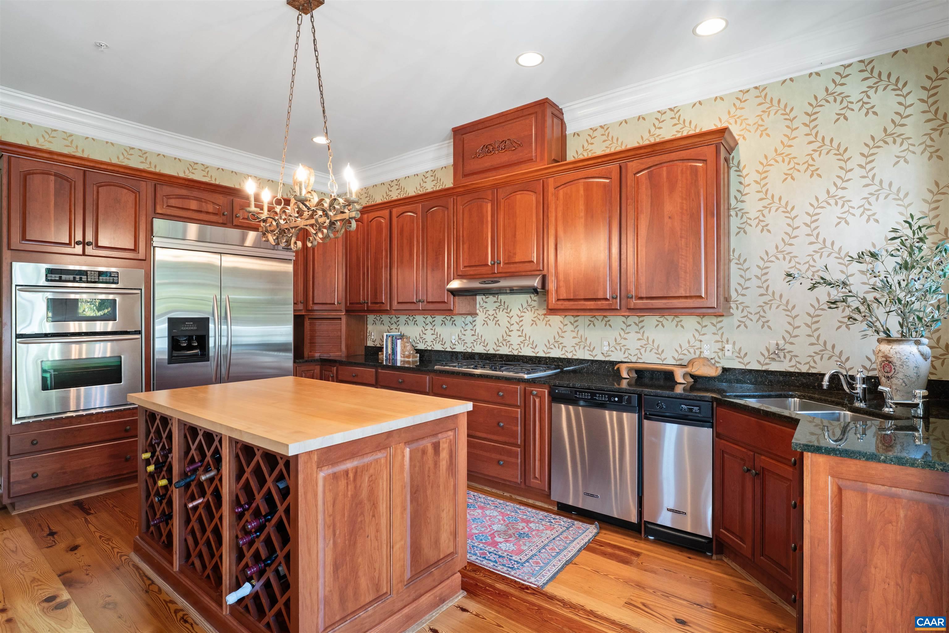 435 WHITE GABLES LN, CHARLOTTESVILLE, Virginia 22903, 3 Bedrooms Bedrooms, ,4 BathroomsBathrooms,Residential,White Gables Penthouse,435 WHITE GABLES LN,683143 MLS # 683143 435 WHITE GABLES LN, CHARLOTTESVILLE, Virginia 22903, 3 Bedrooms Bedrooms, ,4 BathroomsBathrooms,Residential,White Gables Penthouse,435 WHITE GABLES LN,683143 MLS # 683143