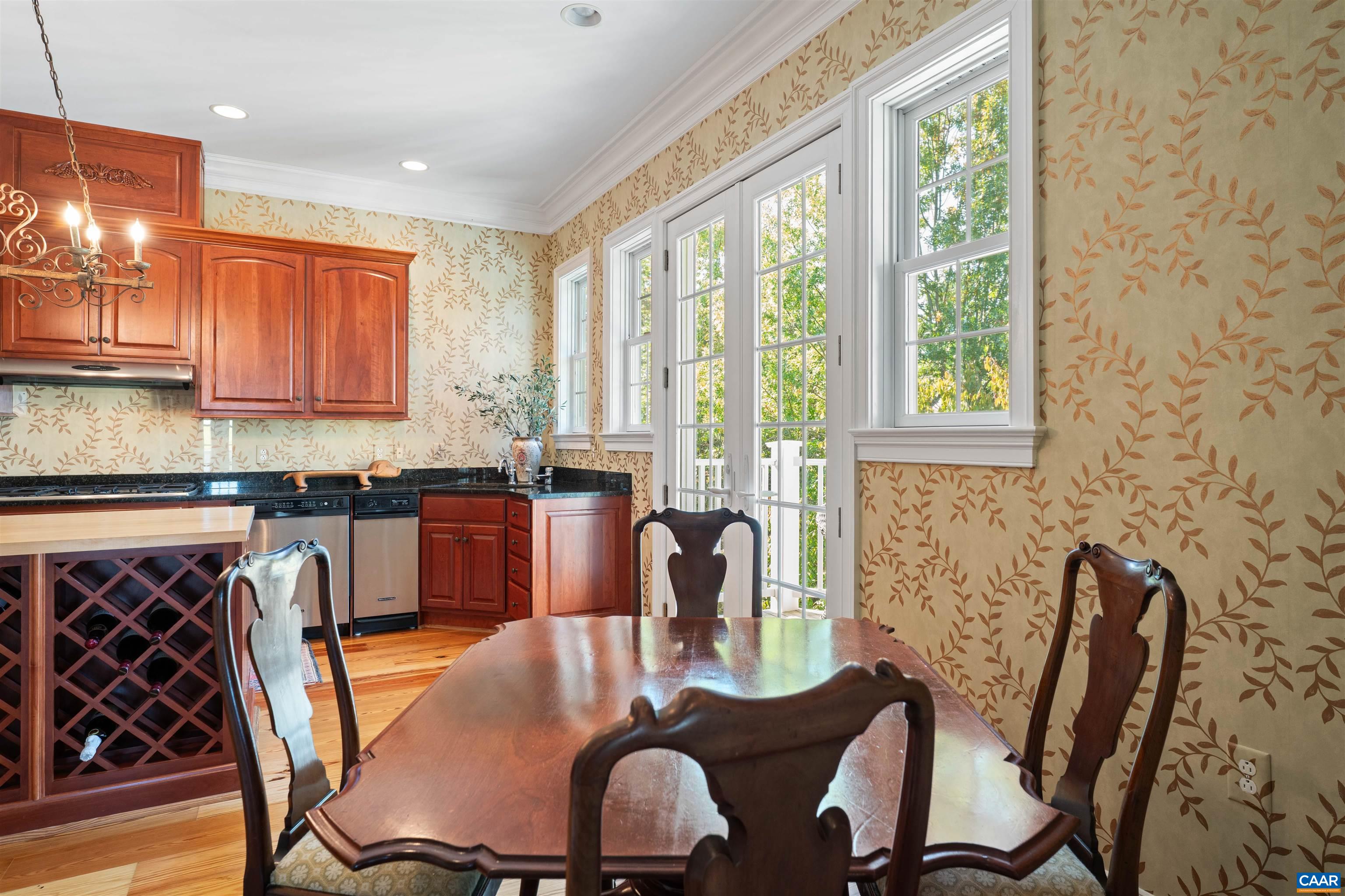 435 WHITE GABLES LN, CHARLOTTESVILLE, Virginia 22903, 3 Bedrooms Bedrooms, ,4 BathroomsBathrooms,Residential,White Gables Penthouse,435 WHITE GABLES LN,683143 MLS # 683143 435 WHITE GABLES LN, CHARLOTTESVILLE, Virginia 22903, 3 Bedrooms Bedrooms, ,4 BathroomsBathrooms,Residential,White Gables Penthouse,435 WHITE GABLES LN,683143 MLS # 683143
