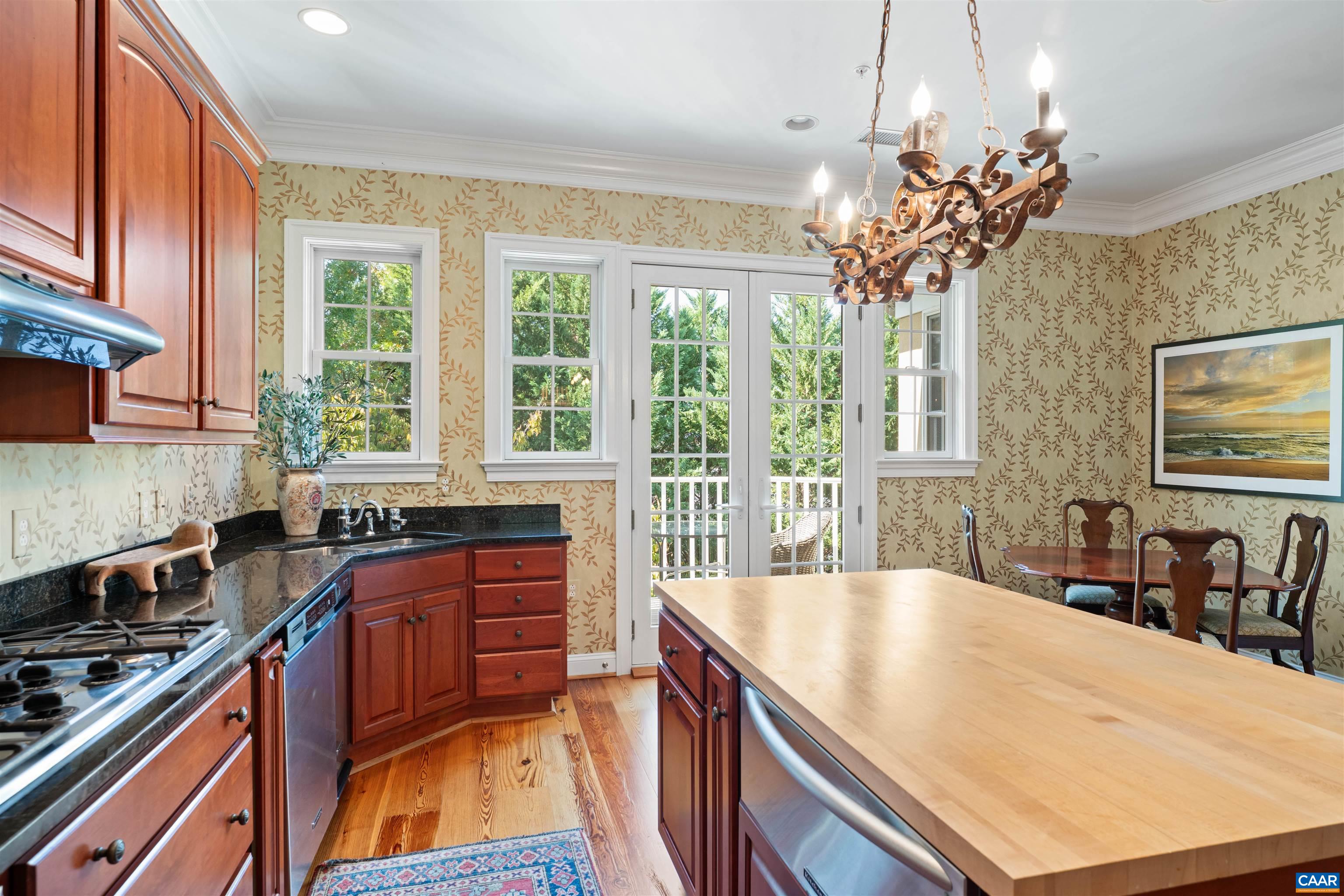 435 WHITE GABLES LN, CHARLOTTESVILLE, Virginia 22903, 3 Bedrooms Bedrooms, ,4 BathroomsBathrooms,Residential,White Gables Penthouse,435 WHITE GABLES LN,683143 MLS # 683143 435 WHITE GABLES LN, CHARLOTTESVILLE, Virginia 22903, 3 Bedrooms Bedrooms, ,4 BathroomsBathrooms,Residential,White Gables Penthouse,435 WHITE GABLES LN,683143 MLS # 683143
