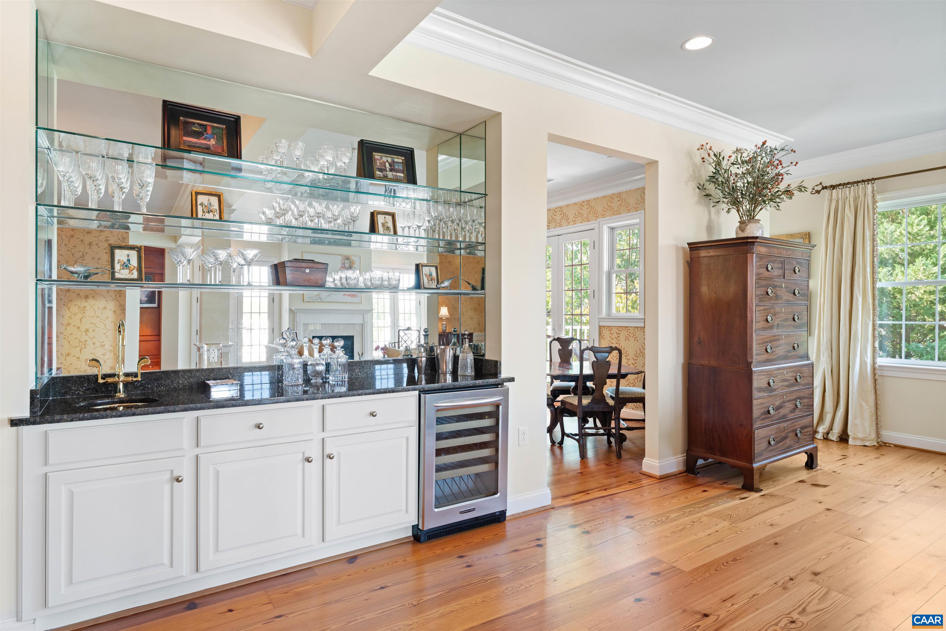 435 WHITE GABLES LN, CHARLOTTESVILLE, Virginia 22903, 3 Bedrooms Bedrooms, ,4 BathroomsBathrooms,Residential,White Gables Penthouse,435 WHITE GABLES LN,683143 MLS # 683143 435 WHITE GABLES LN, CHARLOTTESVILLE, Virginia 22903, 3 Bedrooms Bedrooms, ,4 BathroomsBathrooms,Residential,White Gables Penthouse,435 WHITE GABLES LN,683143 MLS # 683143