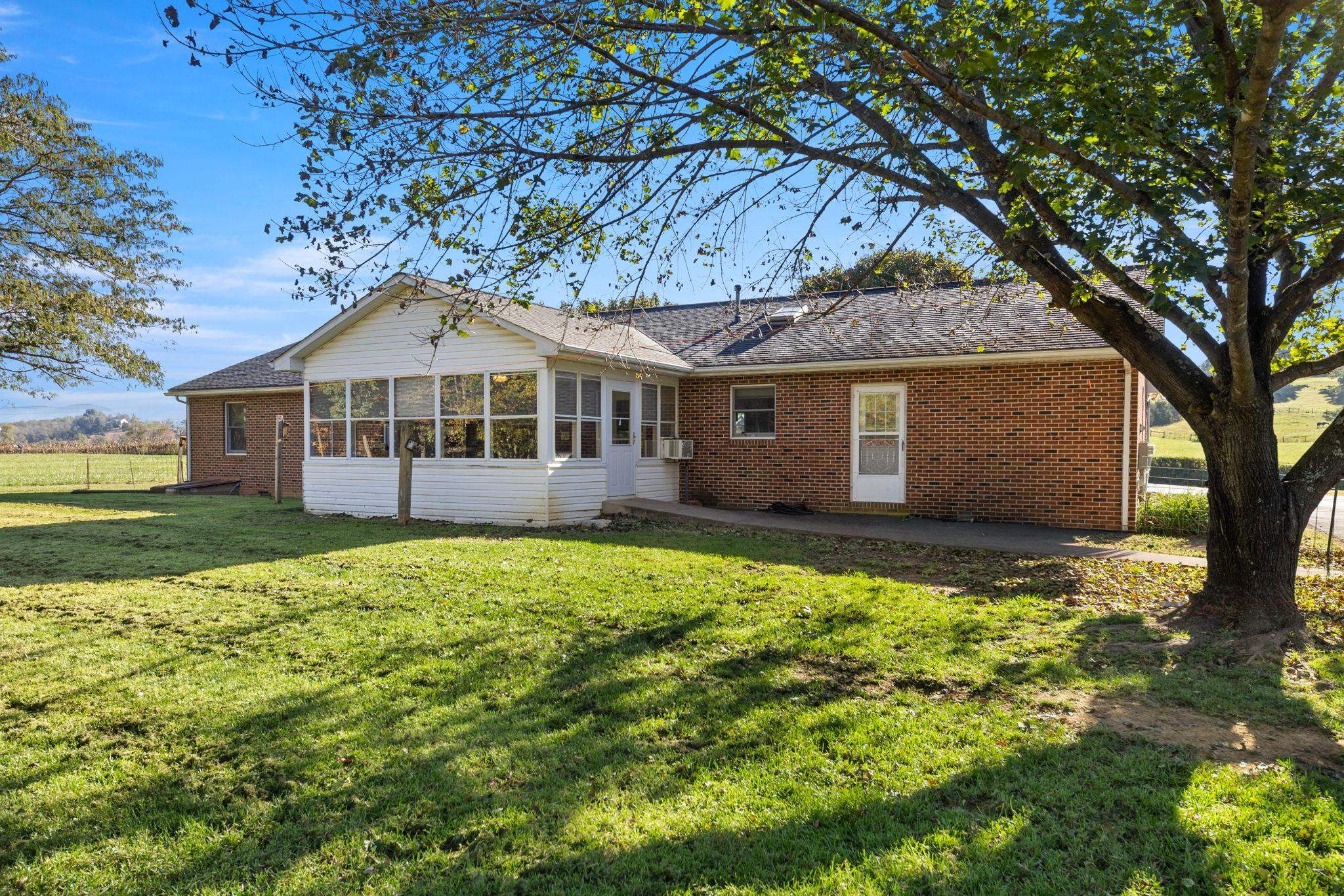 5792 KOINER FORD RD, MOUNT CRAWFORD, Virginia 22841, 3 Bedrooms Bedrooms, ,2 BathroomsBathrooms,Residential,5792 KOINER FORD RD,683170 MLS # 683170 5792 KOINER FORD RD, MOUNT CRAWFORD, Virginia 22841, 3 Bedrooms Bedrooms, ,2 BathroomsBathrooms,Residential,5792 KOINER FORD RD,683170 MLS # 683170