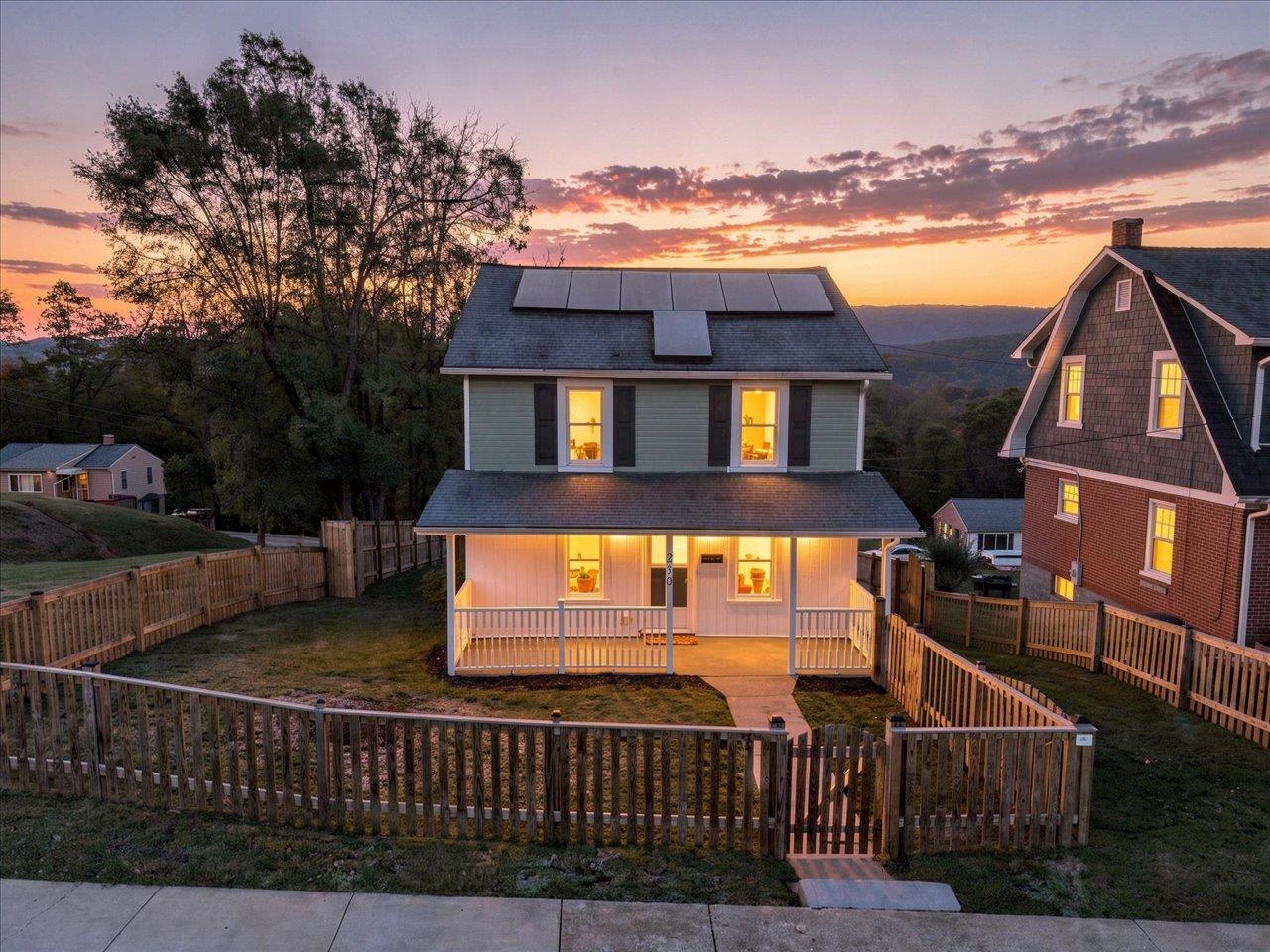 280 PORT REPUBLIC RD, WAYNESBORO, Virginia 22980, 3 Bedrooms Bedrooms, ,1 BathroomBathrooms,Residential,280 PORT REPUBLIC RD,683228 MLS # 683228