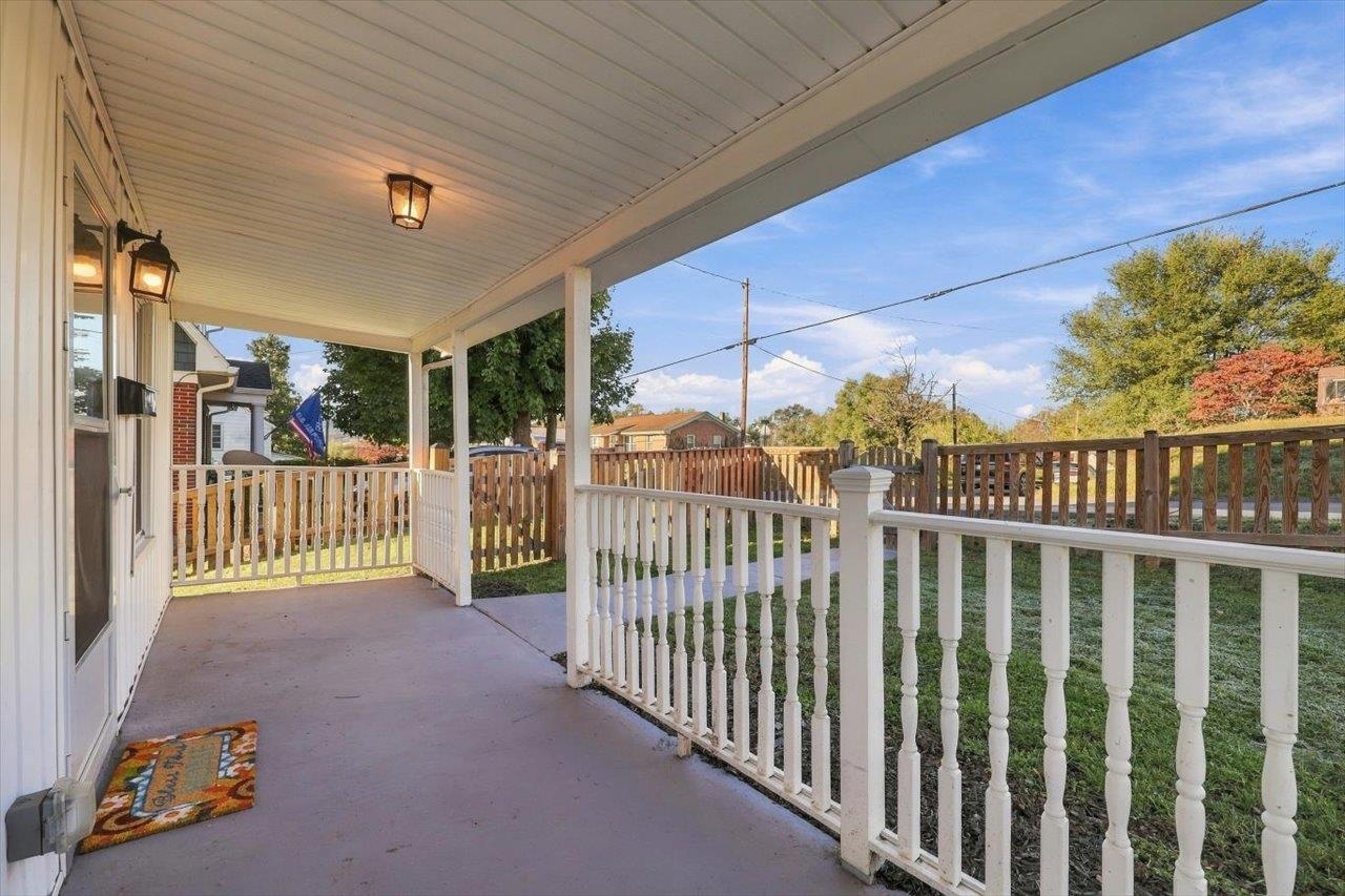 280 PORT REPUBLIC RD, WAYNESBORO, Virginia 22980, 3 Bedrooms Bedrooms, ,1 BathroomBathrooms,Residential,280 PORT REPUBLIC RD,683228 MLS # 683228 280 PORT REPUBLIC RD, WAYNESBORO, Virginia 22980, 3 Bedrooms Bedrooms, ,1 BathroomBathrooms,Residential,280 PORT REPUBLIC RD,683228 MLS # 683228