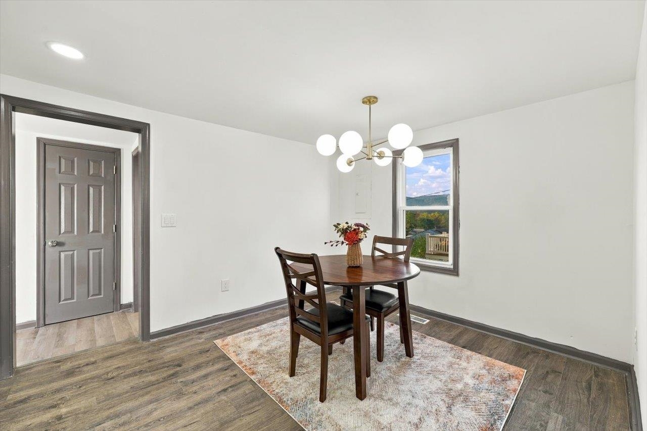 280 PORT REPUBLIC RD, WAYNESBORO, Virginia 22980, 3 Bedrooms Bedrooms, ,1 BathroomBathrooms,Residential,280 PORT REPUBLIC RD,683228 MLS # 683228 280 PORT REPUBLIC RD, WAYNESBORO, Virginia 22980, 3 Bedrooms Bedrooms, ,1 BathroomBathrooms,Residential,280 PORT REPUBLIC RD,683228 MLS # 683228