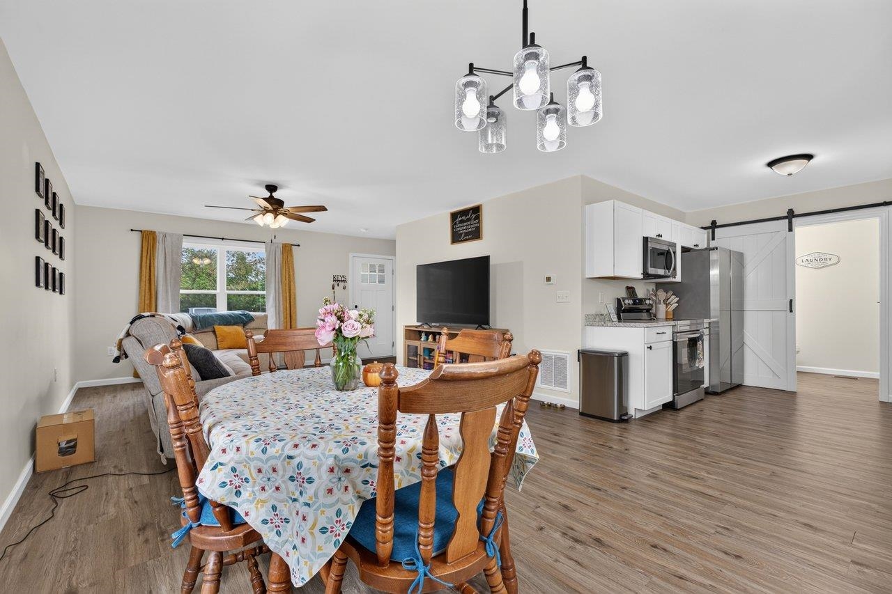 16620 E SPRING ST, ELKTON, Virginia 22827, 3 Bedrooms Bedrooms, ,2 BathroomsBathrooms,Residential,16620 E SPRING ST,682558 MLS # 682558 16620 E SPRING ST, ELKTON, Virginia 22827, 3 Bedrooms Bedrooms, ,2 BathroomsBathrooms,Residential,16620 E SPRING ST,682558 MLS # 682558