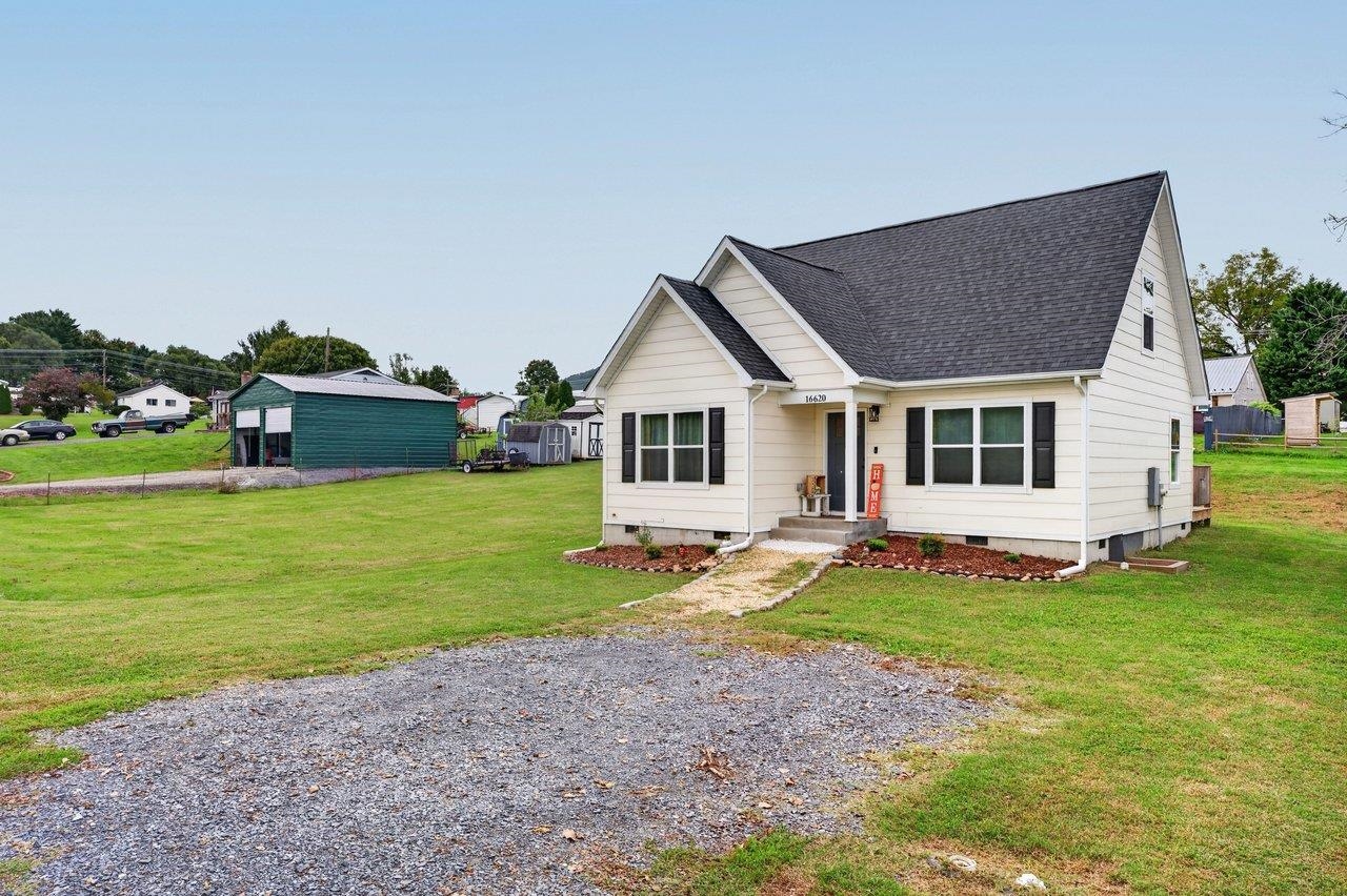 16620 E SPRING ST, ELKTON, Virginia 22827, 3 Bedrooms Bedrooms, ,2 BathroomsBathrooms,Residential,16620 E SPRING ST,682558 MLS # 682558 16620 E SPRING ST, ELKTON, Virginia 22827, 3 Bedrooms Bedrooms, ,2 BathroomsBathrooms,Residential,16620 E SPRING ST,682558 MLS # 682558